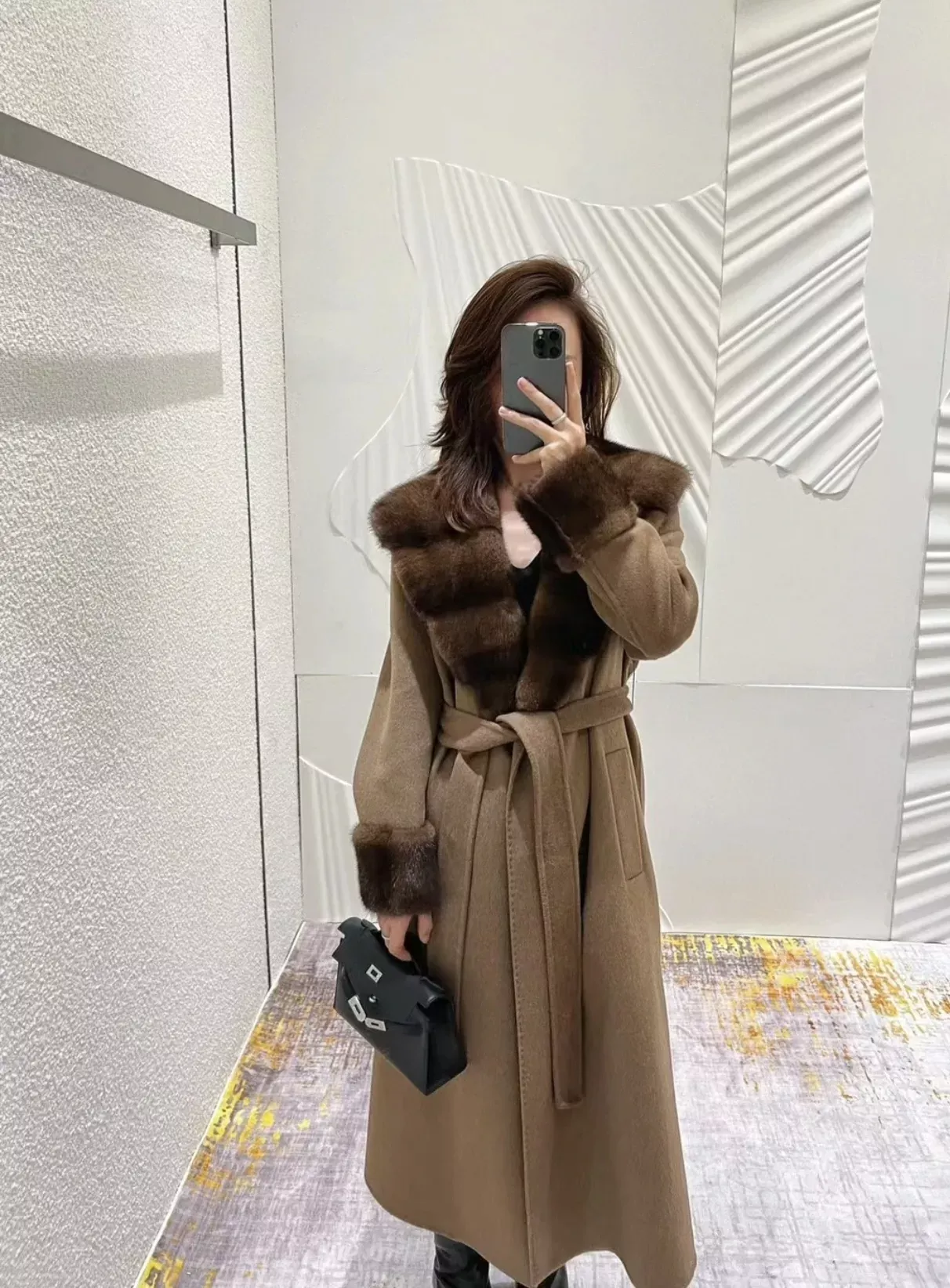 로로피아나 밍크 숄 칼라 캐시미어 여성용 롱 코트 상세 이미지 108