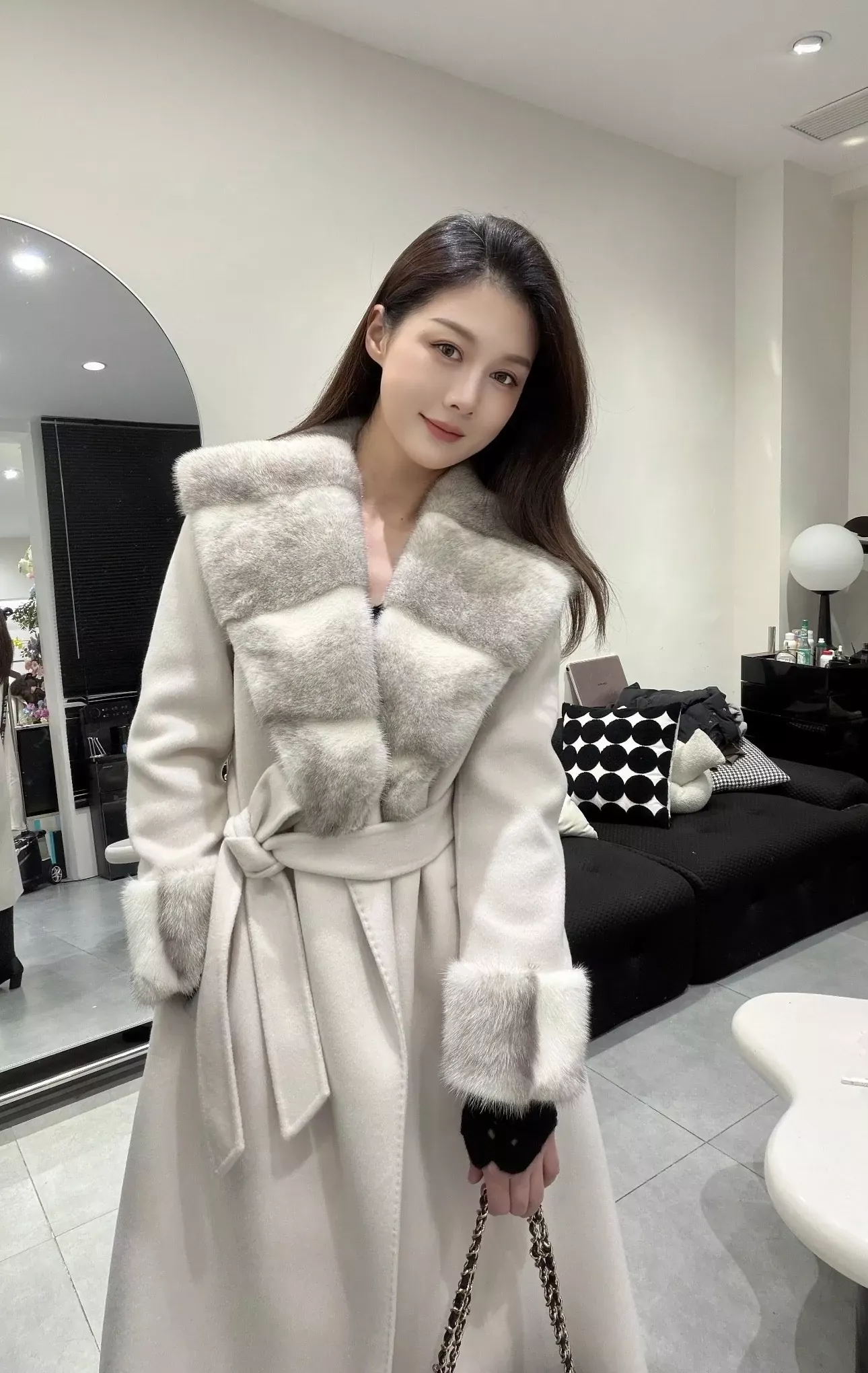 로로피아나 밍크 숄 칼라 캐시미어 여성용 롱 코트 상세 이미지 110