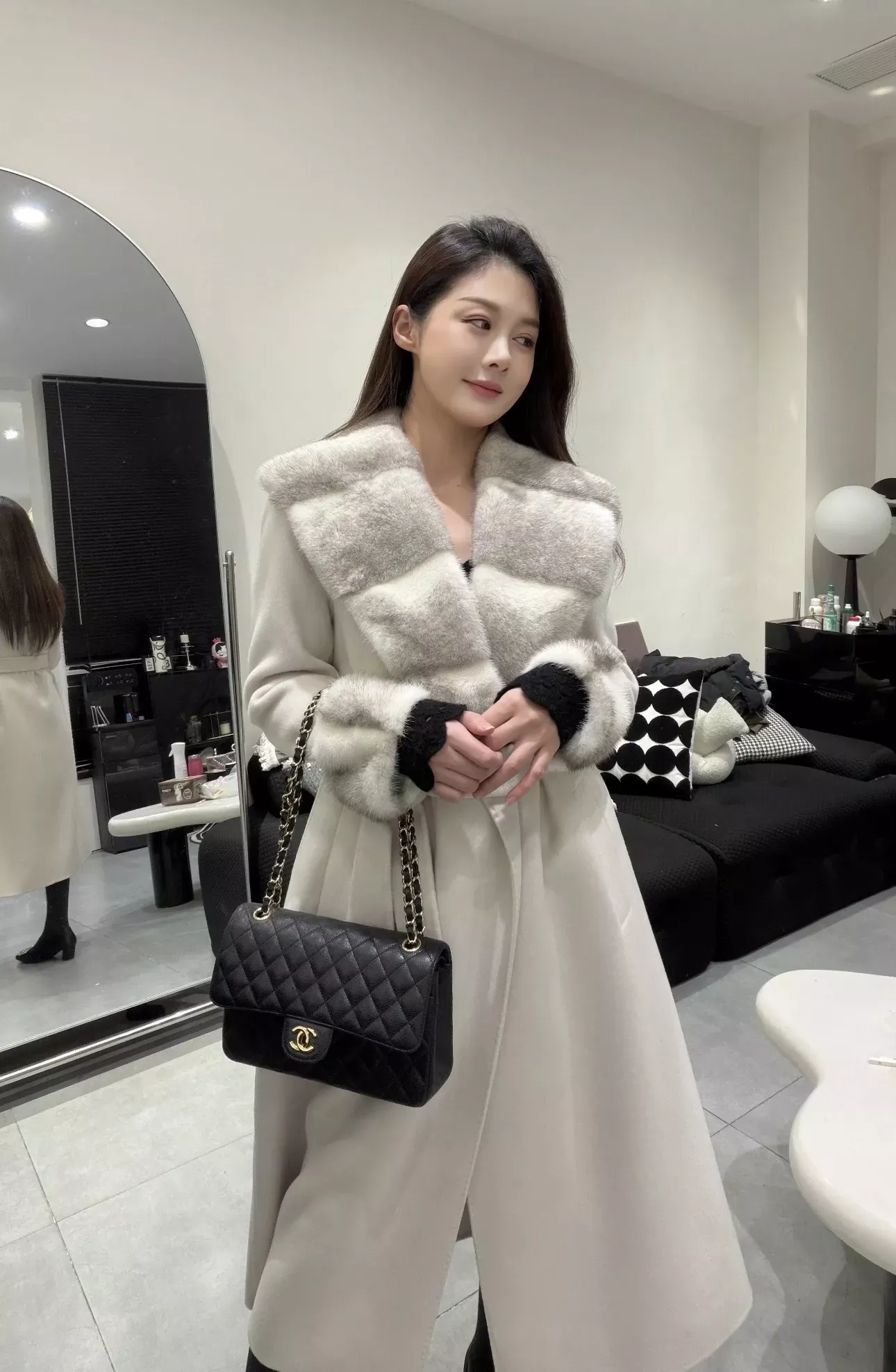 로로피아나 밍크 숄 칼라 캐시미어 여성용 롱 코트 상세 이미지 112