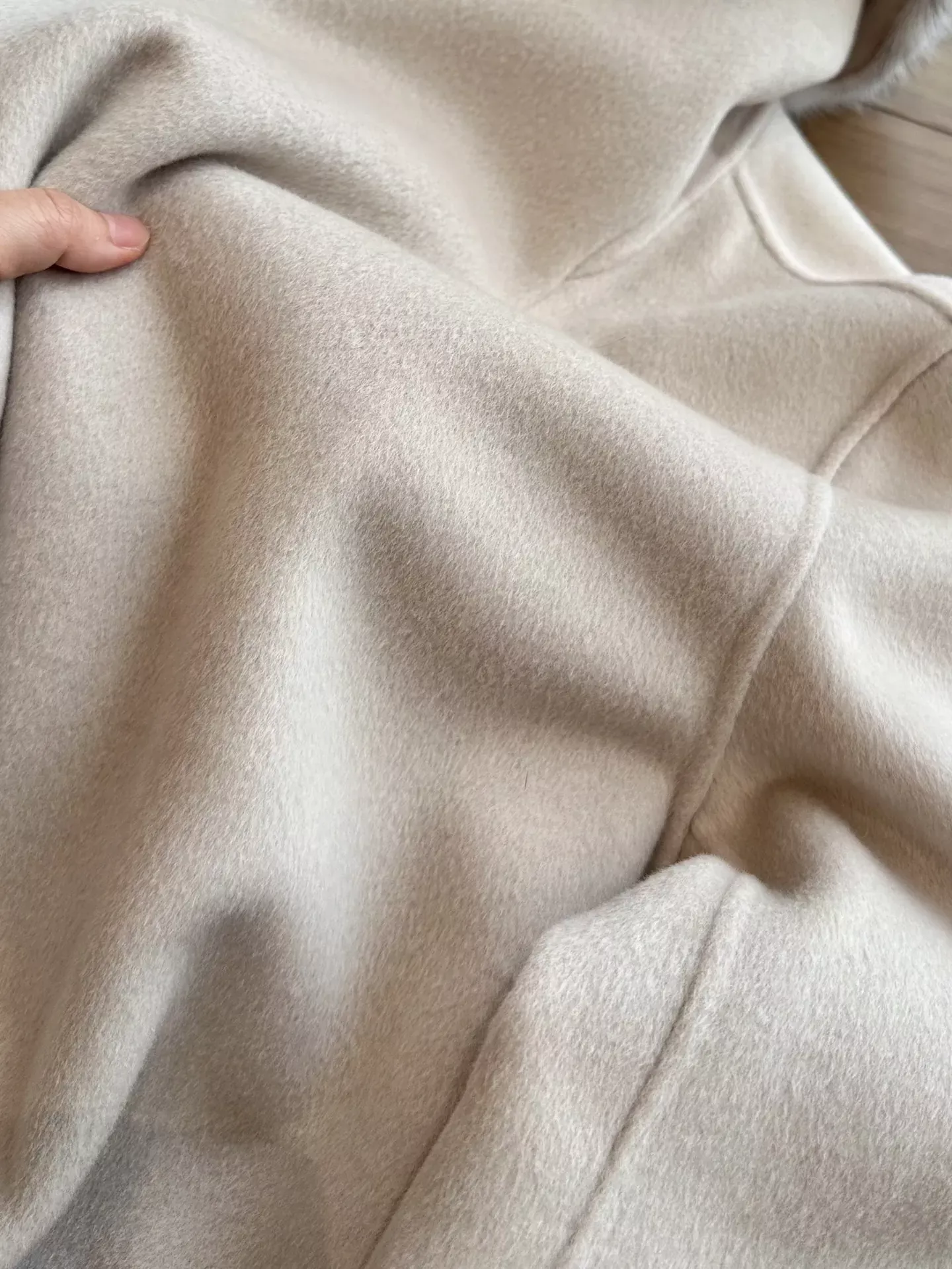 로로피아나 밍크 숄 칼라 캐시미어 여성용 롱 코트 상세 이미지 30