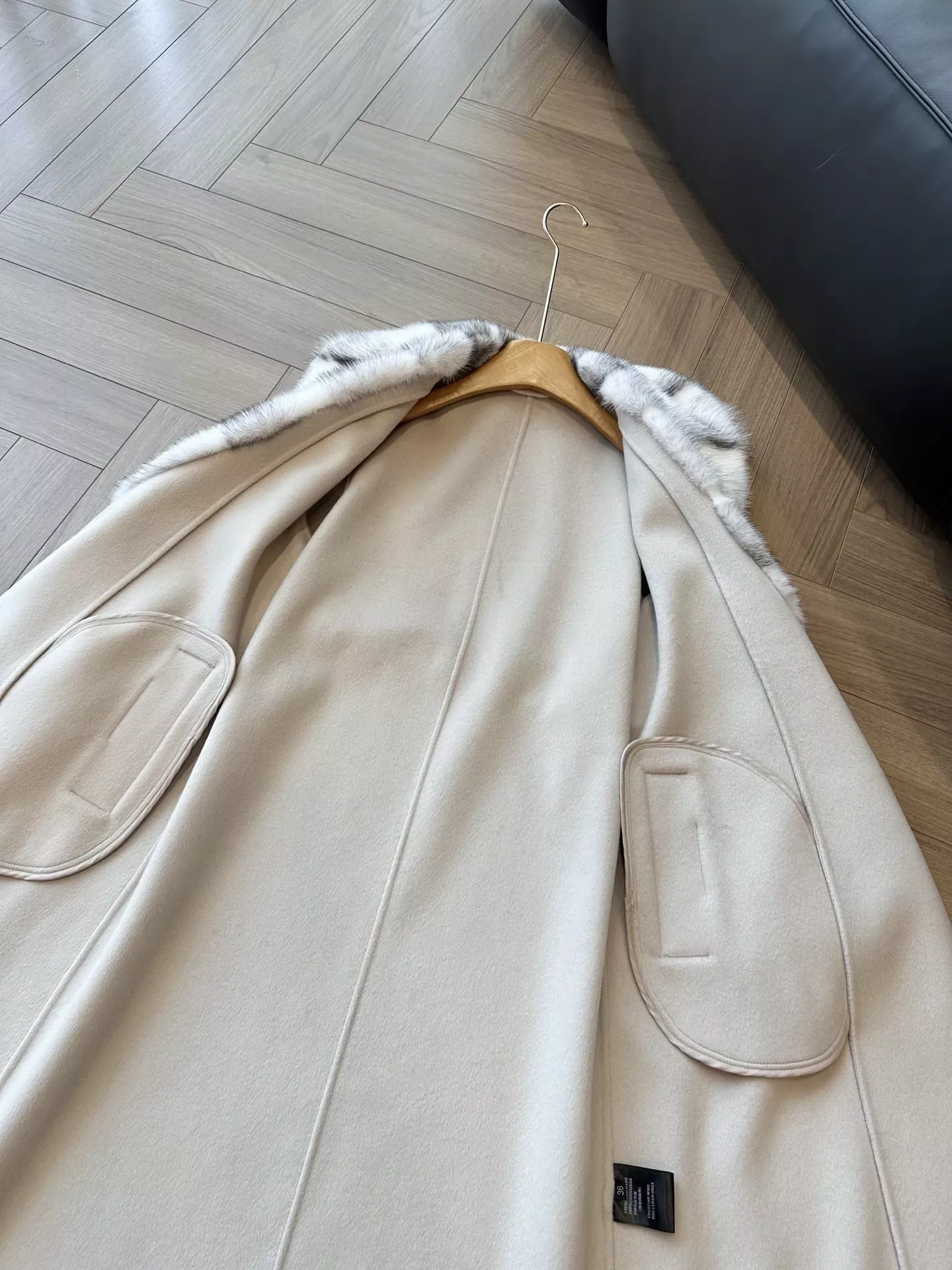 로로피아나 밍크 숄 칼라 캐시미어 여성용 롱 코트 상세 이미지 64