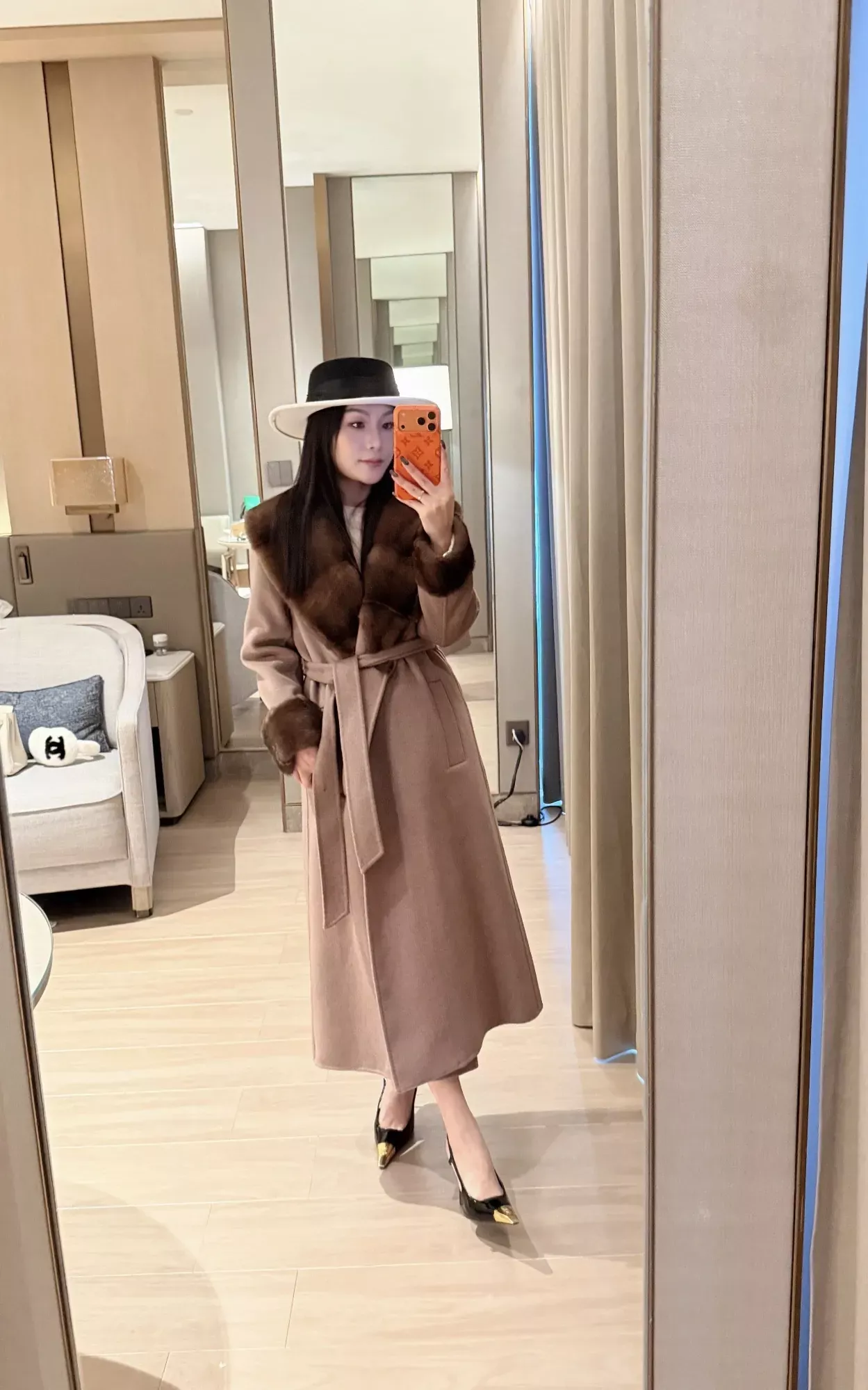 로로피아나 밍크 숄 칼라 캐시미어 여성용 롱 코트 상세 이미지 99