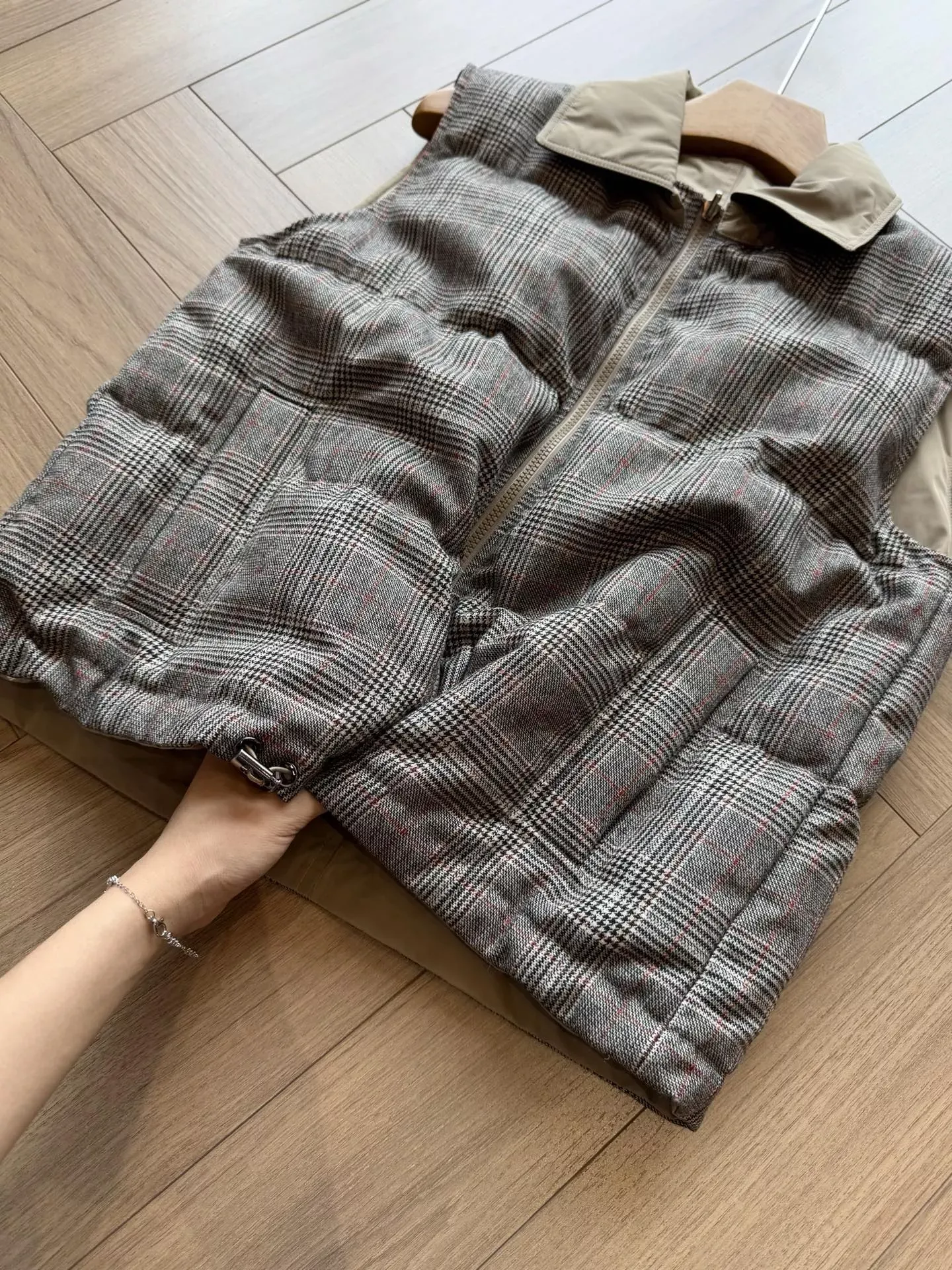 브루넬로쿠치넬리 양면 체크 울 여성용 패딩 조끼 상세 이미지 38