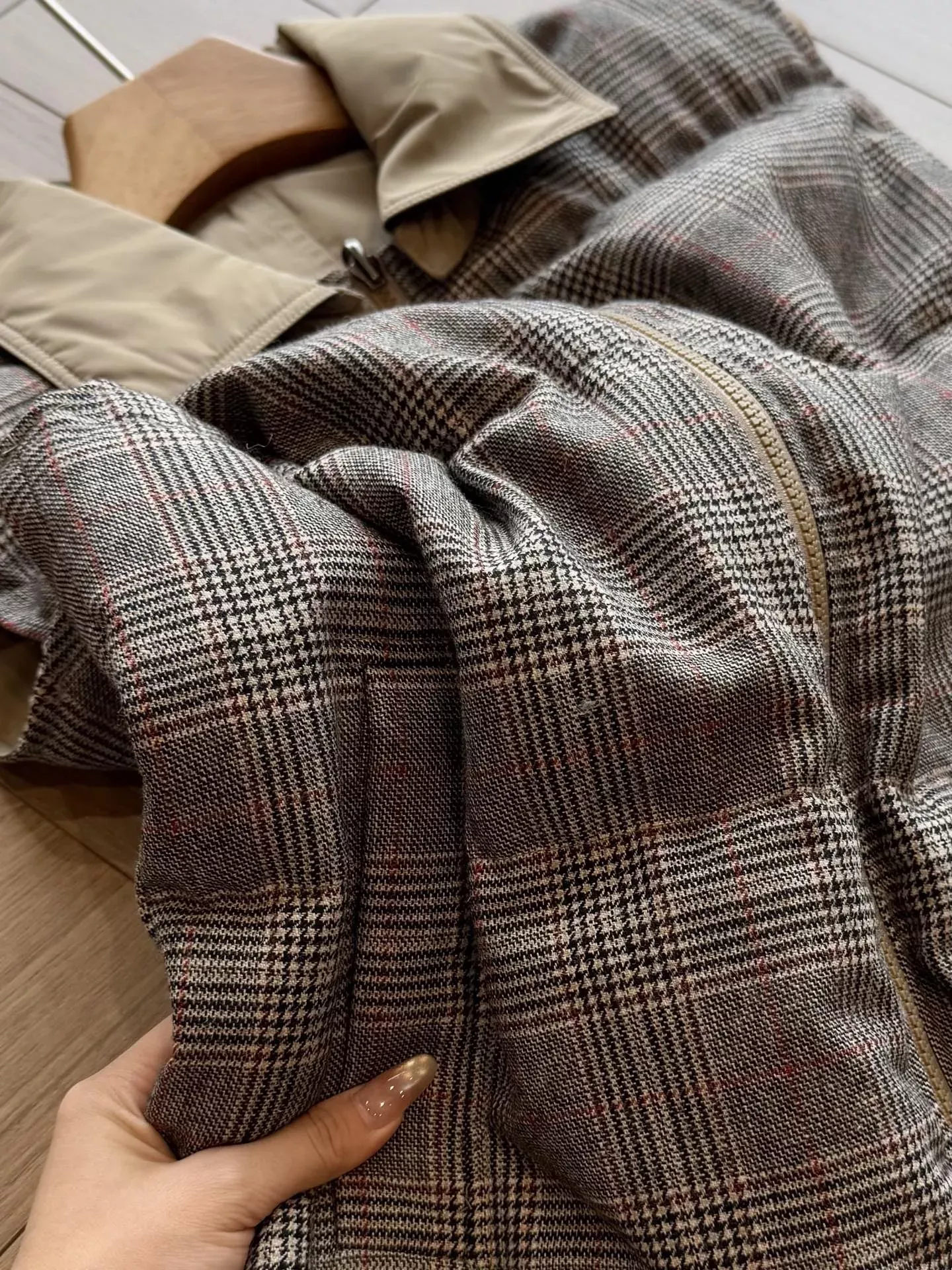 브루넬로쿠치넬리 양면 체크 울 여성용 패딩 조끼 상세 이미지 45