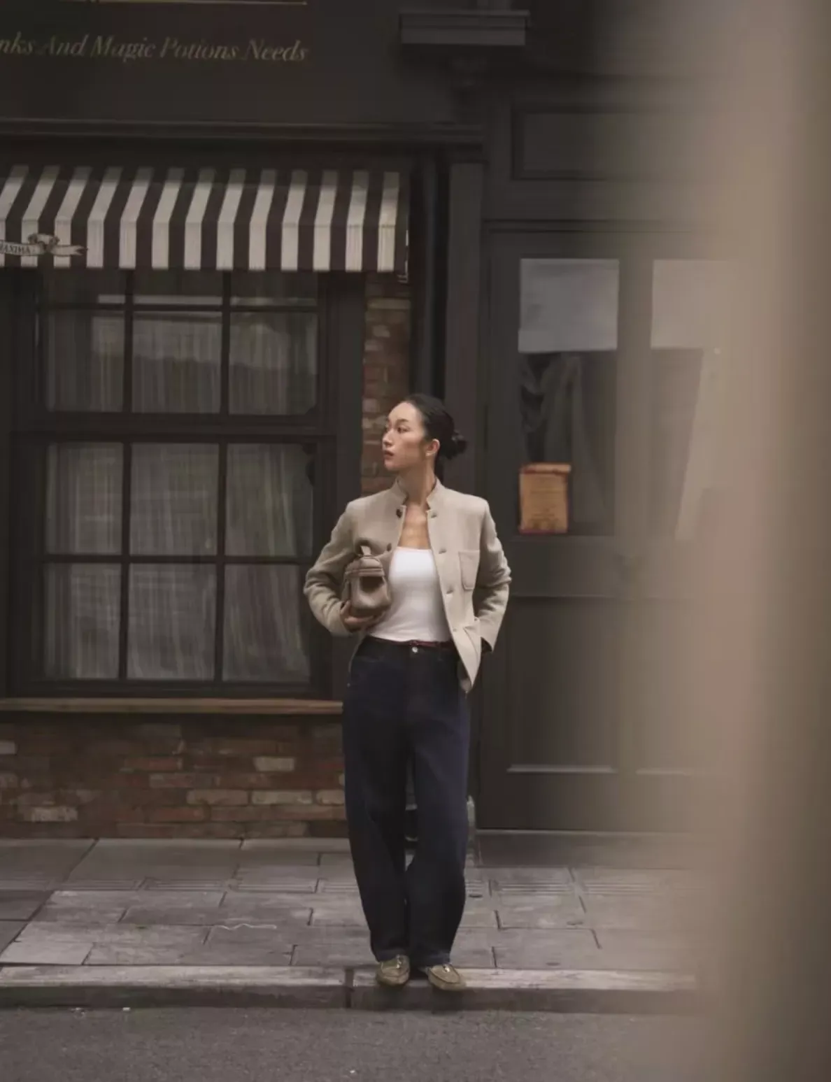 로로피아나 캐시미어 양면 버튼 여성용 쇼트 코트 상세 이미지 109