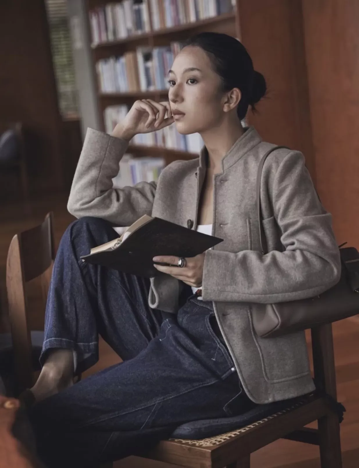 로로피아나 캐시미어 양면 버튼 여성용 쇼트 코트 상세 이미지 112