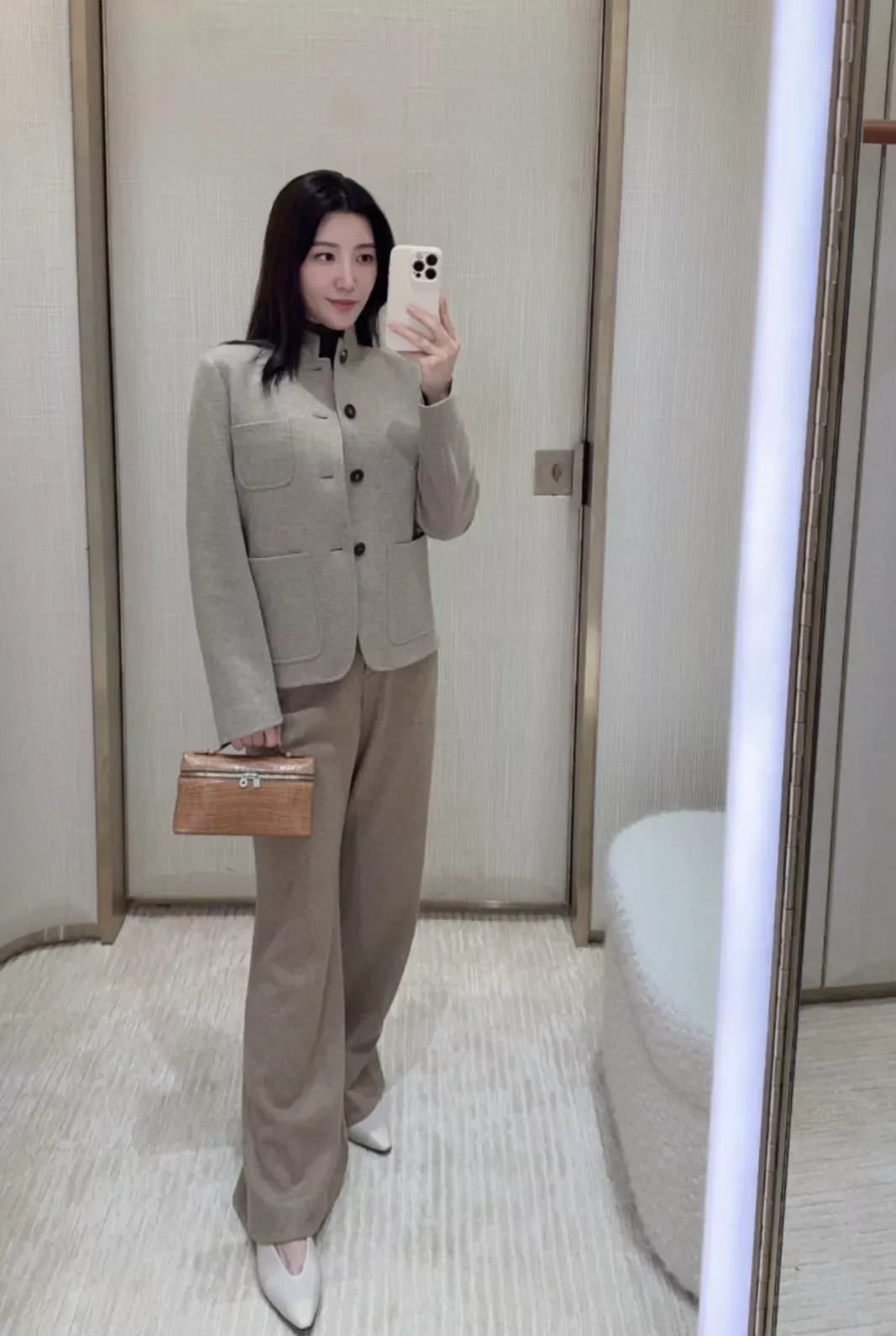 로로피아나 캐시미어 양면 버튼 여성용 쇼트 코트 상세 이미지 116