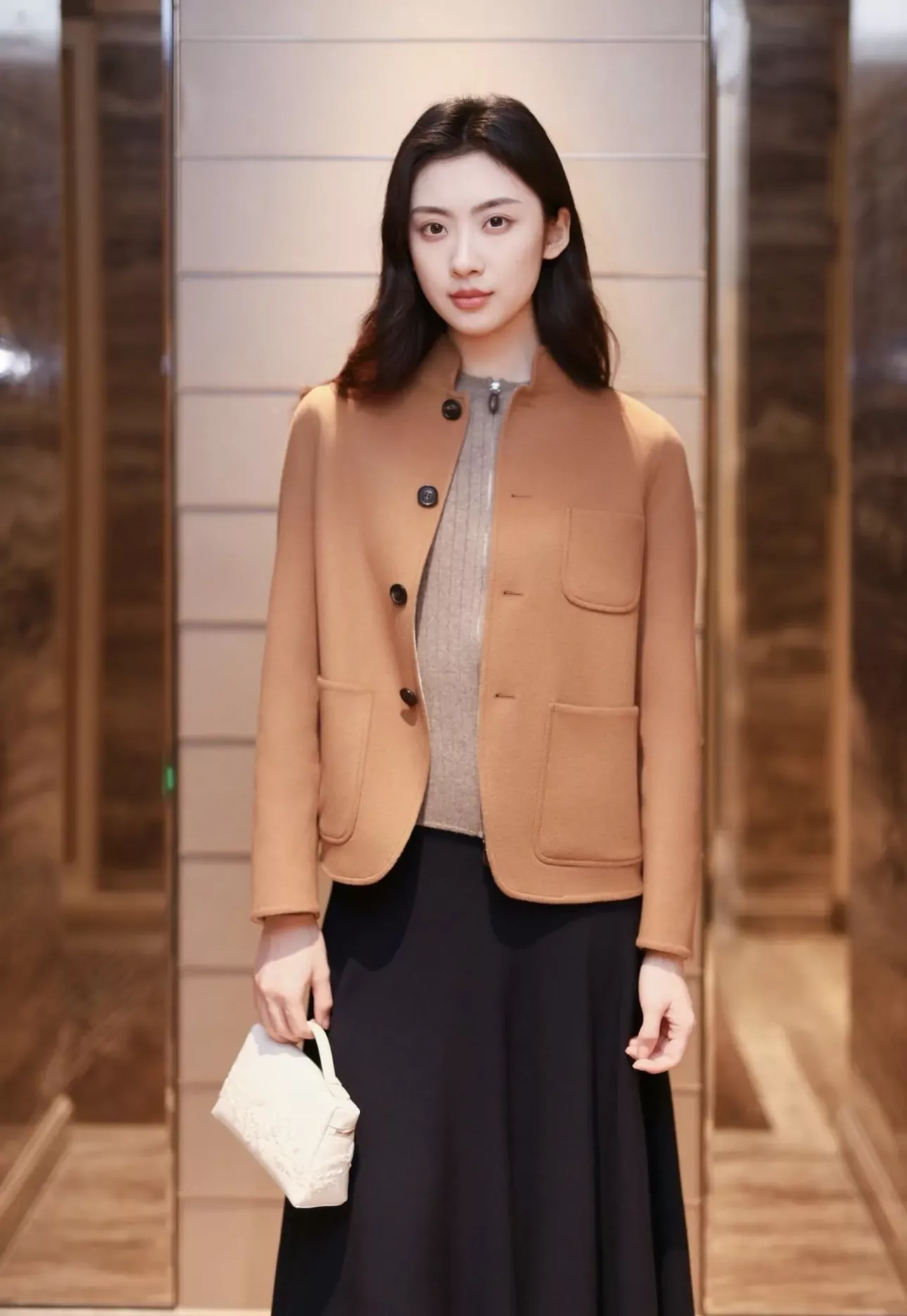 로로피아나 캐시미어 양면 버튼 여성용 쇼트 코트 상세 이미지 131