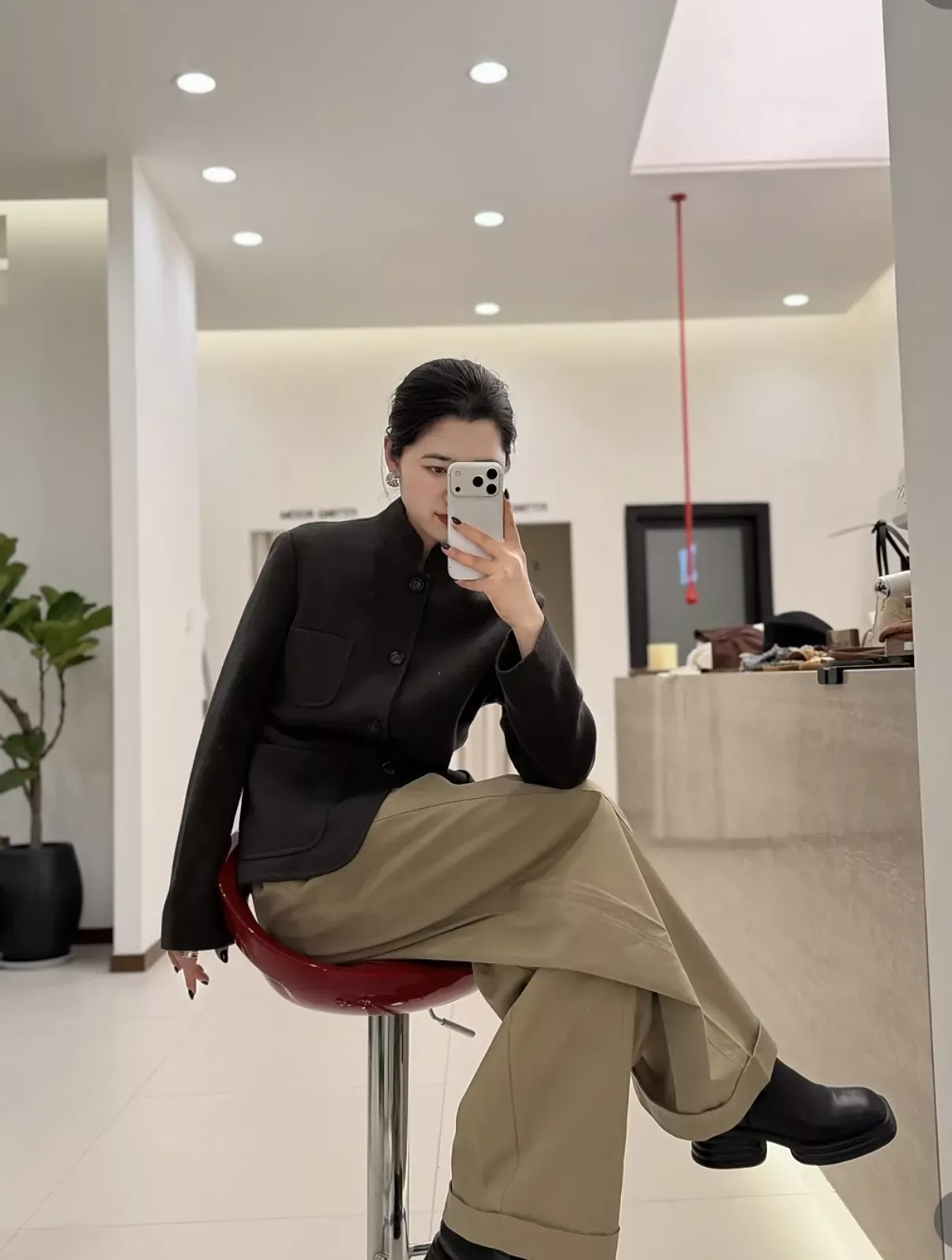 로로피아나 캐시미어 양면 버튼 여성용 쇼트 코트 상세 이미지 140