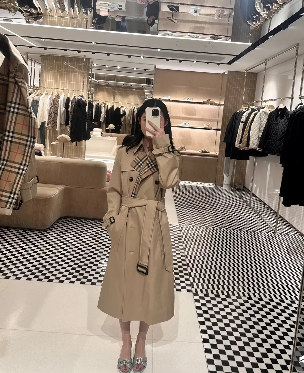 버버리 개버딘 더블브레스트 여성용 롱 코트 상세 이미지 122