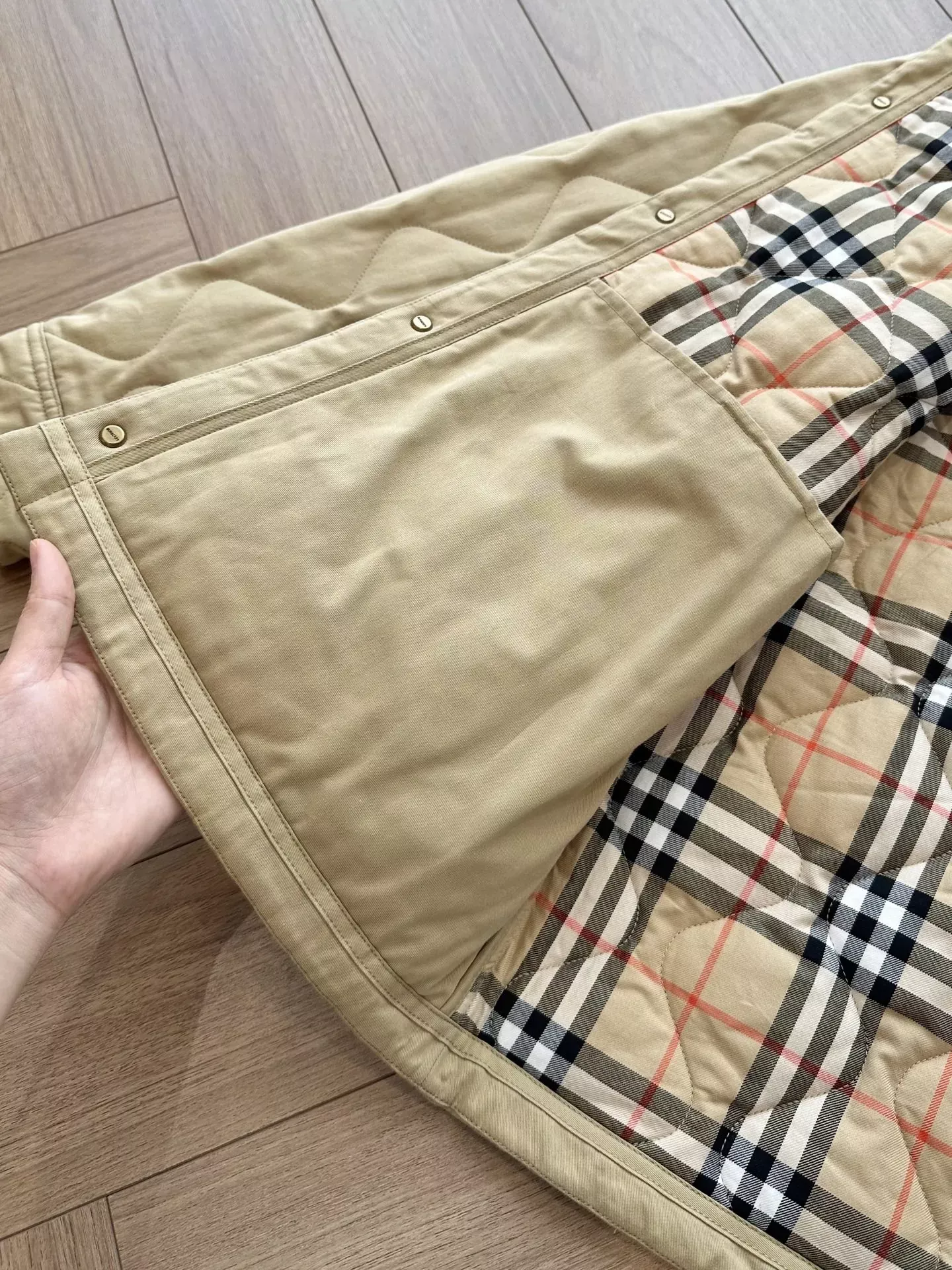 버버리 퀼팅 빈티지 버튼 남녀공용 버튼 재킷 상세 이미지 56