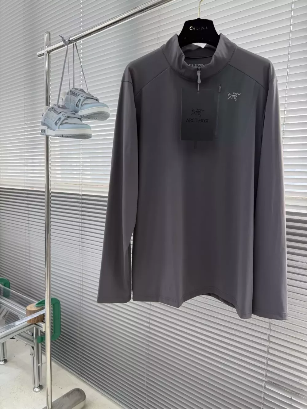 아크테릭스 반집업 기모 긴소매 티셔츠