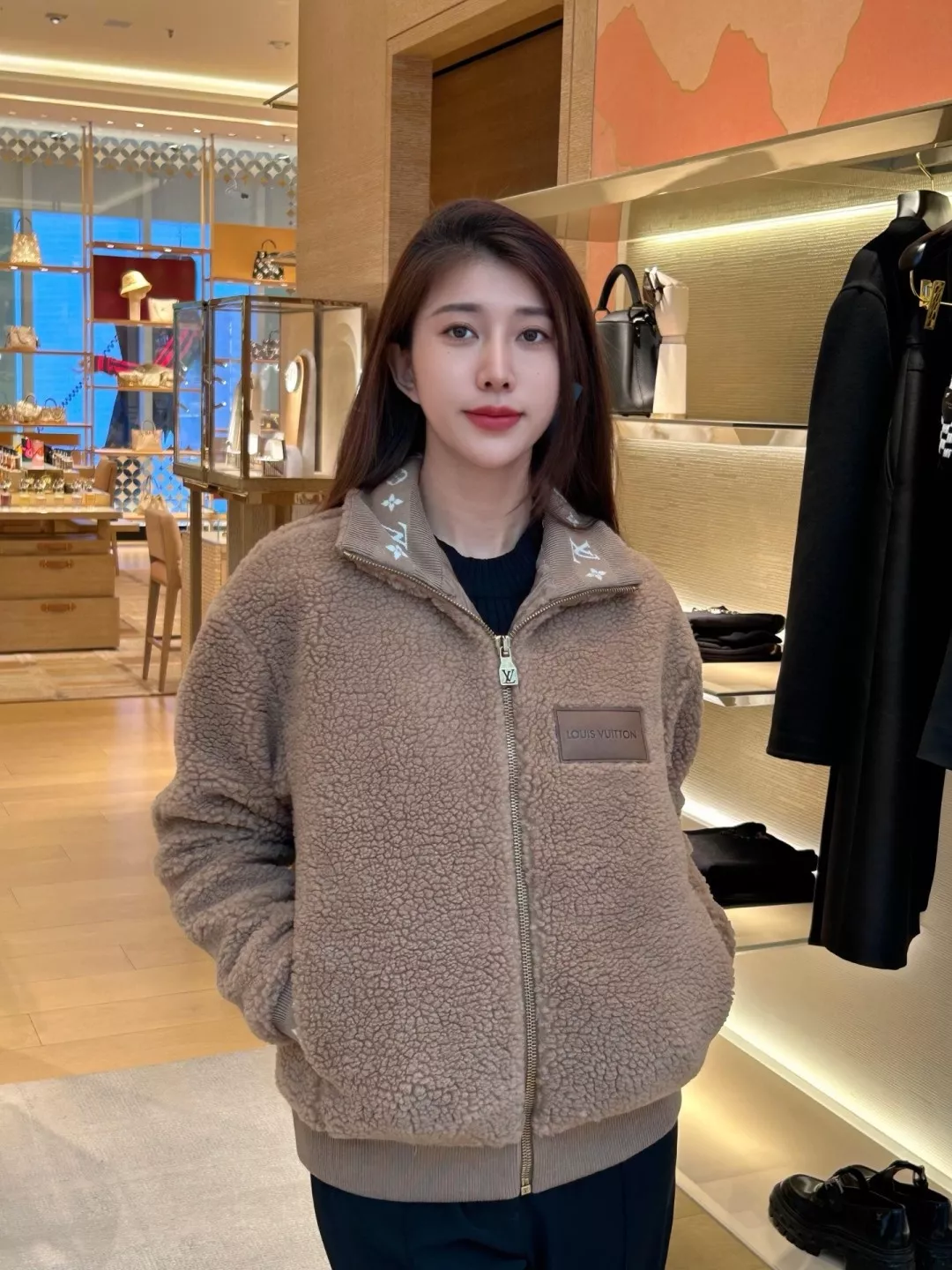 루이비통 자카드 로고 플리스 남녀공용 플리스 재킷 상세 이미지 15