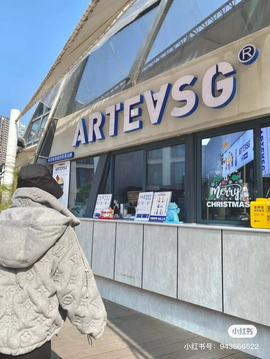 루이비통 엠보 모노그램 후드 남녀공용 쇼트 패딩 상세 이미지 12