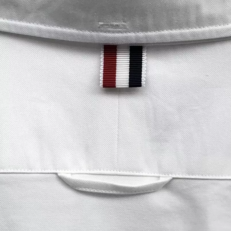톰브라운 사선 스트라이프 긴소매 남녀공용 긴소매 셔츠 상세 이미지 13