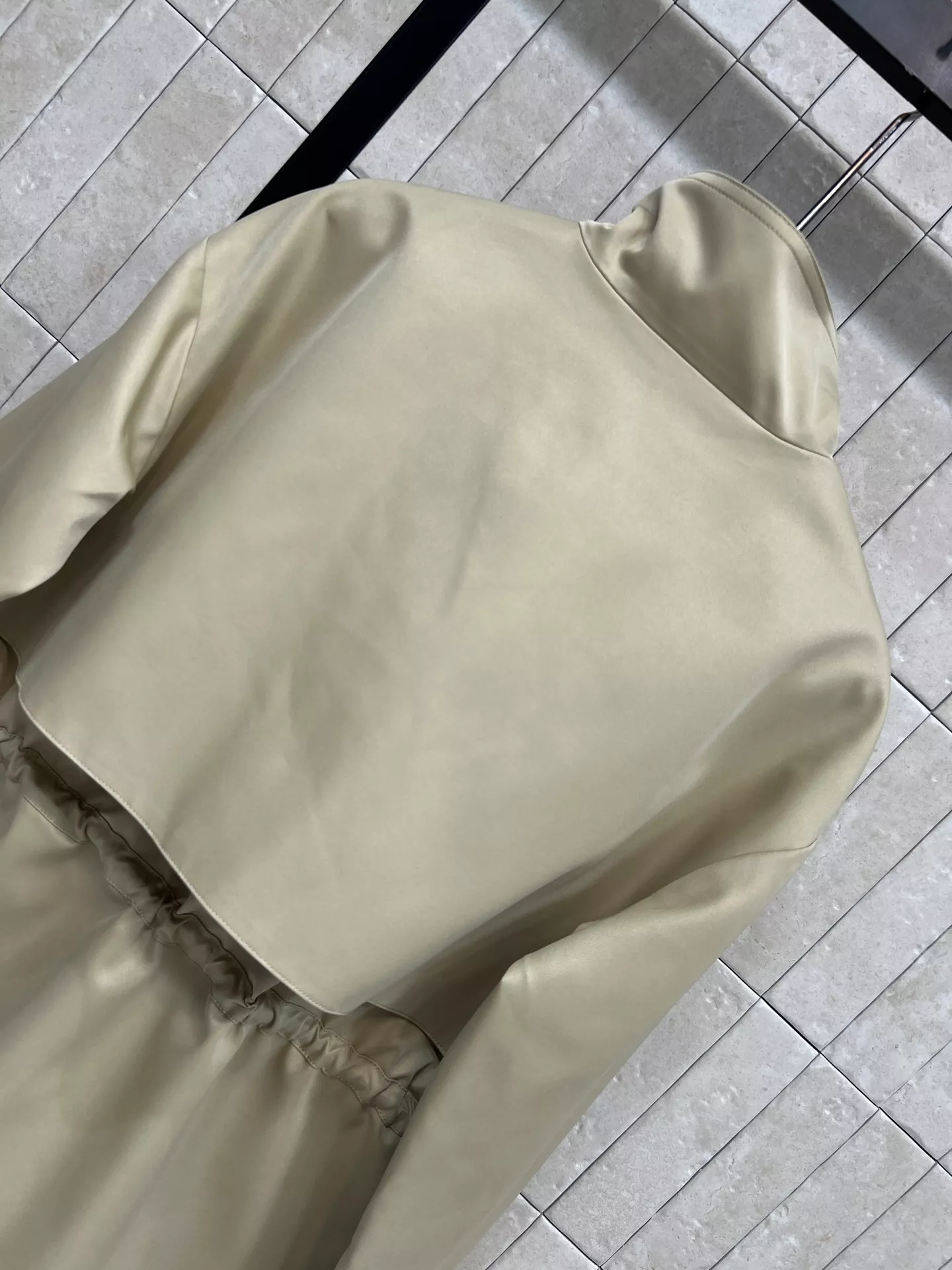 프라다 카키 스탠드칼라 여성용 하프 코트 상세 이미지 8