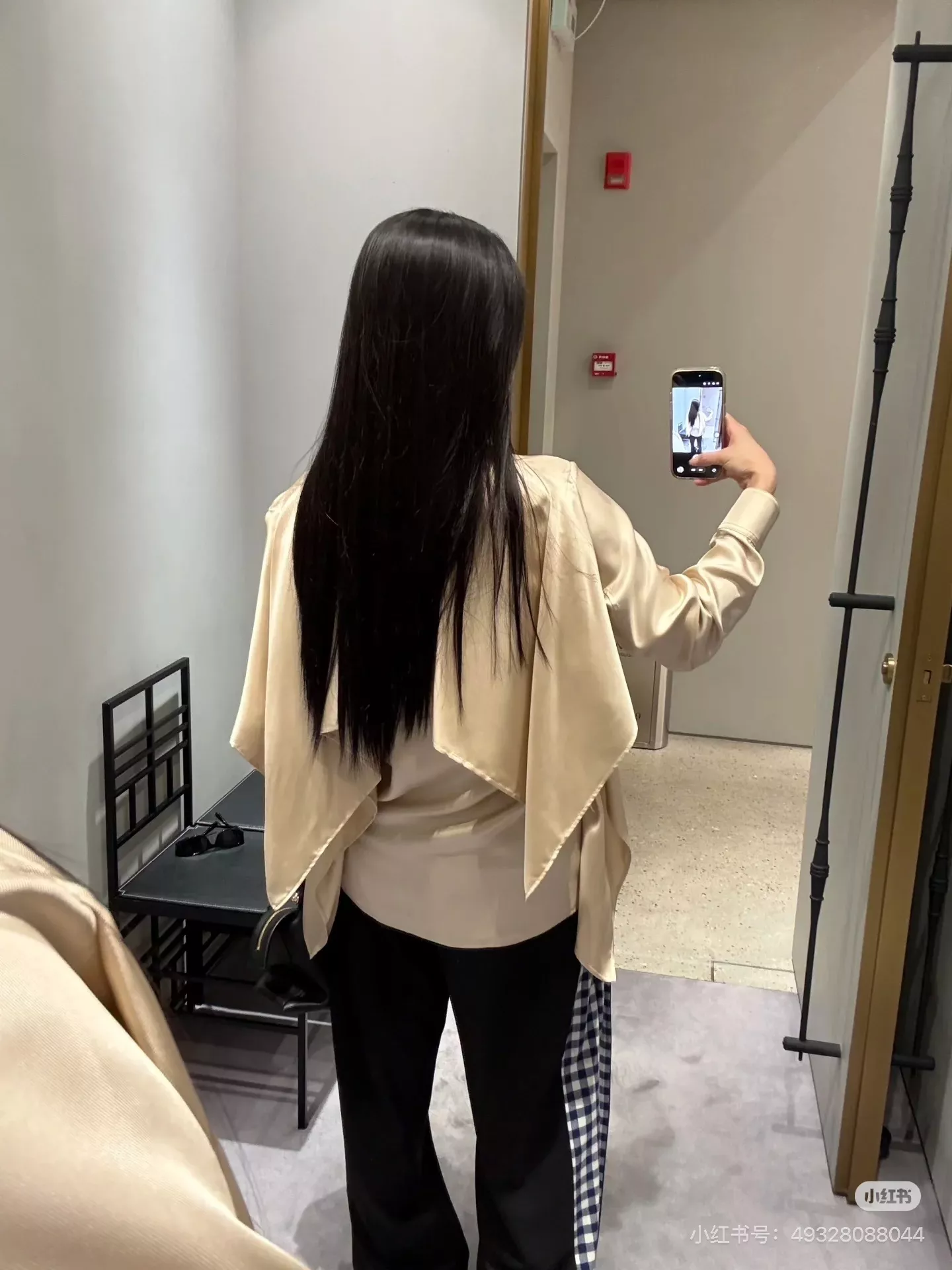 로에베 케이프 레이어드 여성용 긴소매 셔츠 상세 이미지 42