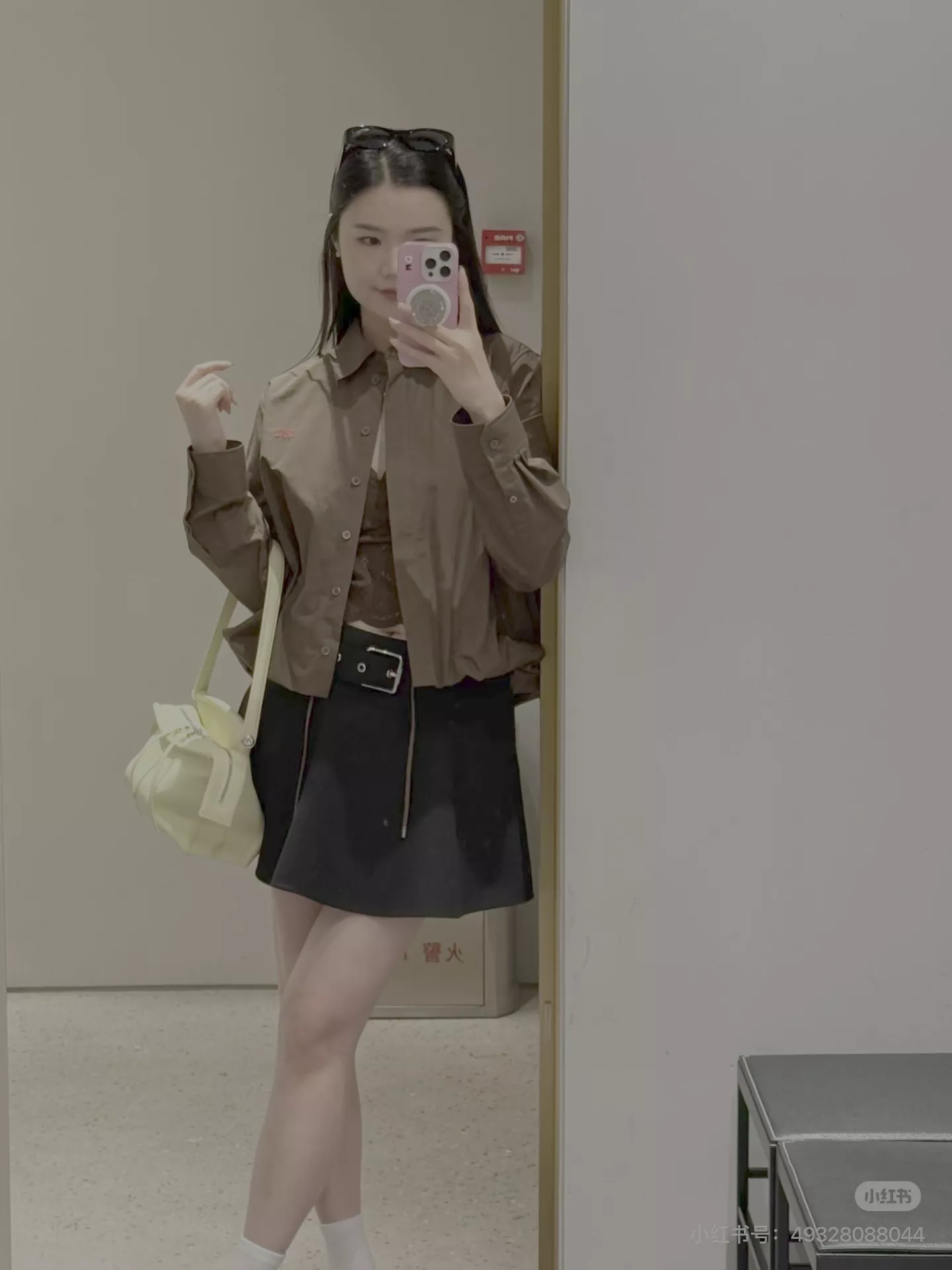 로에베 크롭 스트링 카라 여성용 긴소매 셔츠 상세 이미지 37