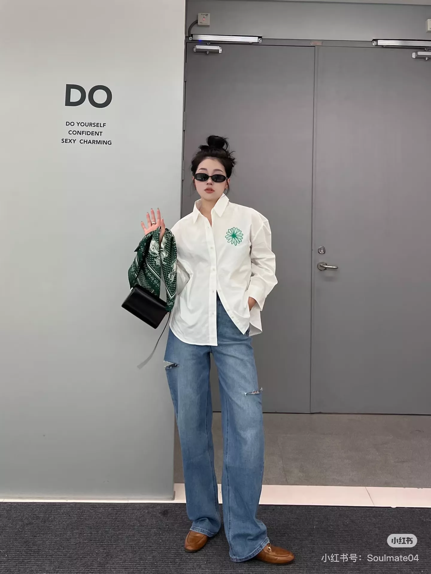 마르디메크르디 데이지 자수 스트라이프 여성용 긴소매 셔츠 상세 이미지 34