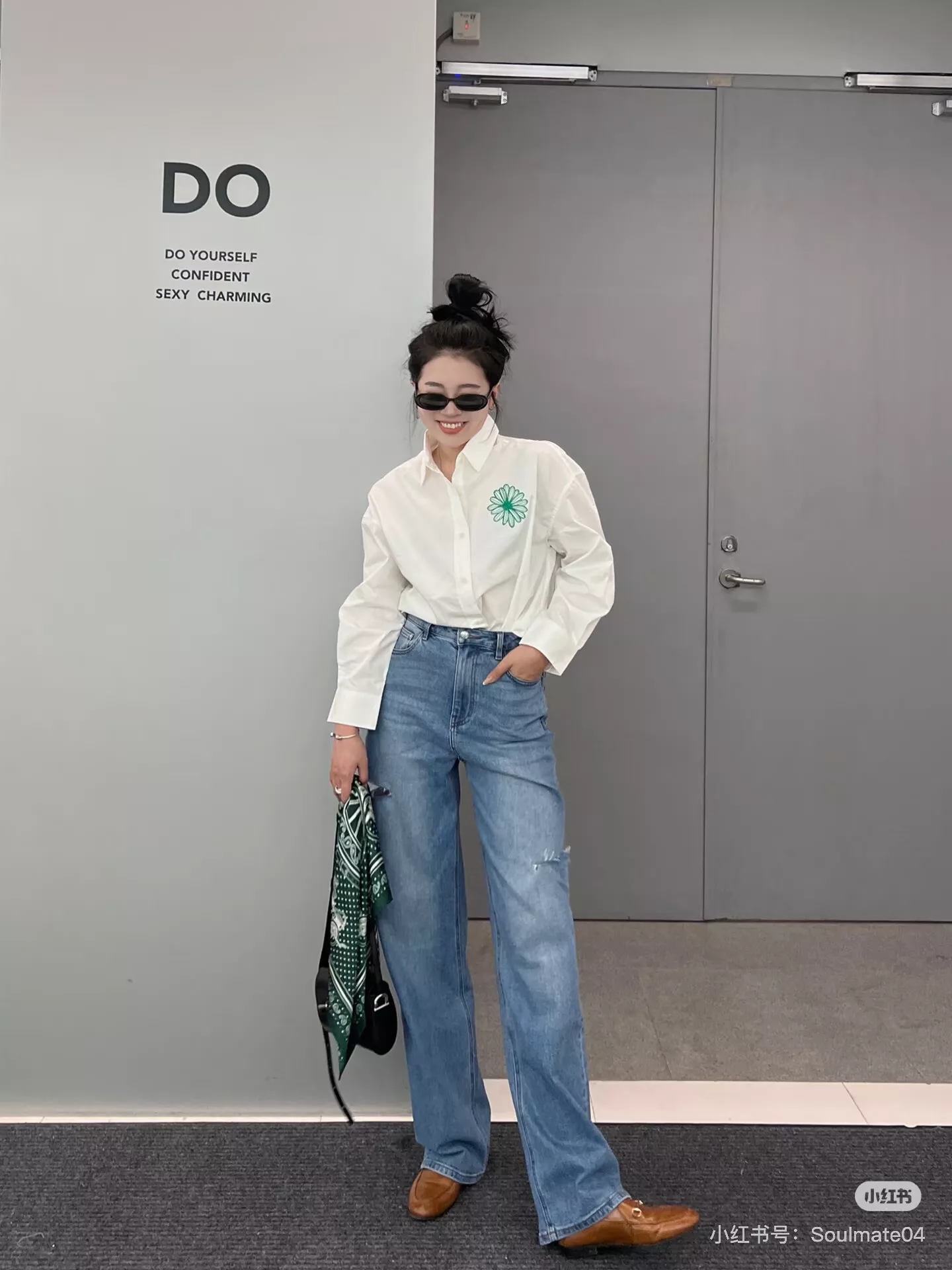 마르디메크르디 데이지 자수 스트라이프 여성용 긴소매 셔츠 상세 이미지 35