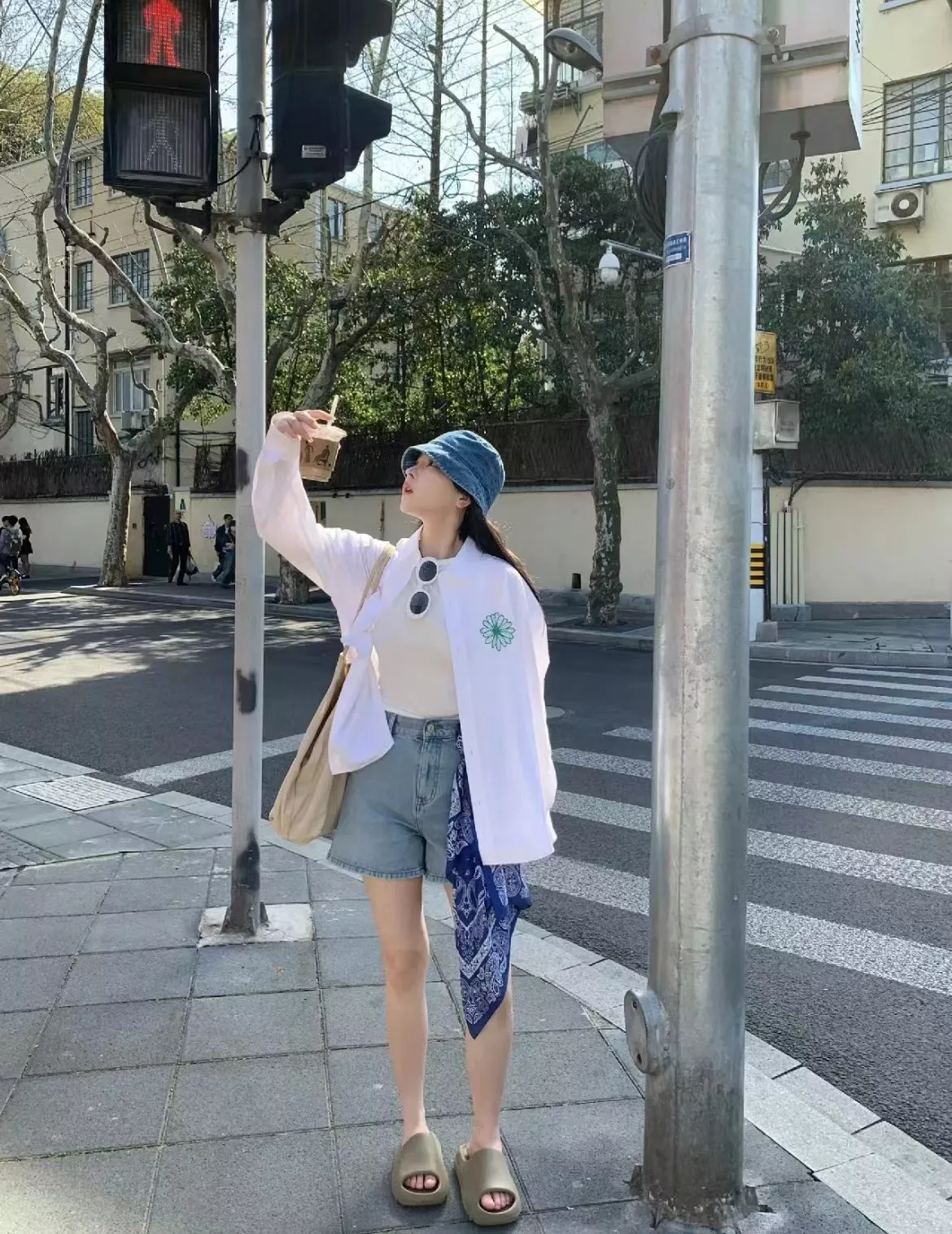 마르디메크르디 데이지 자수 스트라이프 여성용 긴소매 셔츠 상세 이미지 37