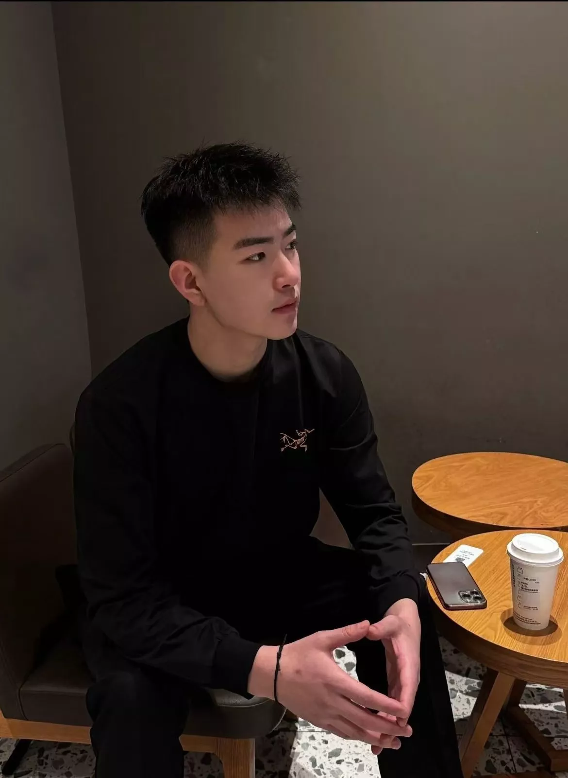 아크테릭스 코튼 베이직 라운드 남녀공용 긴소매 티셔츠 상세 이미지 36