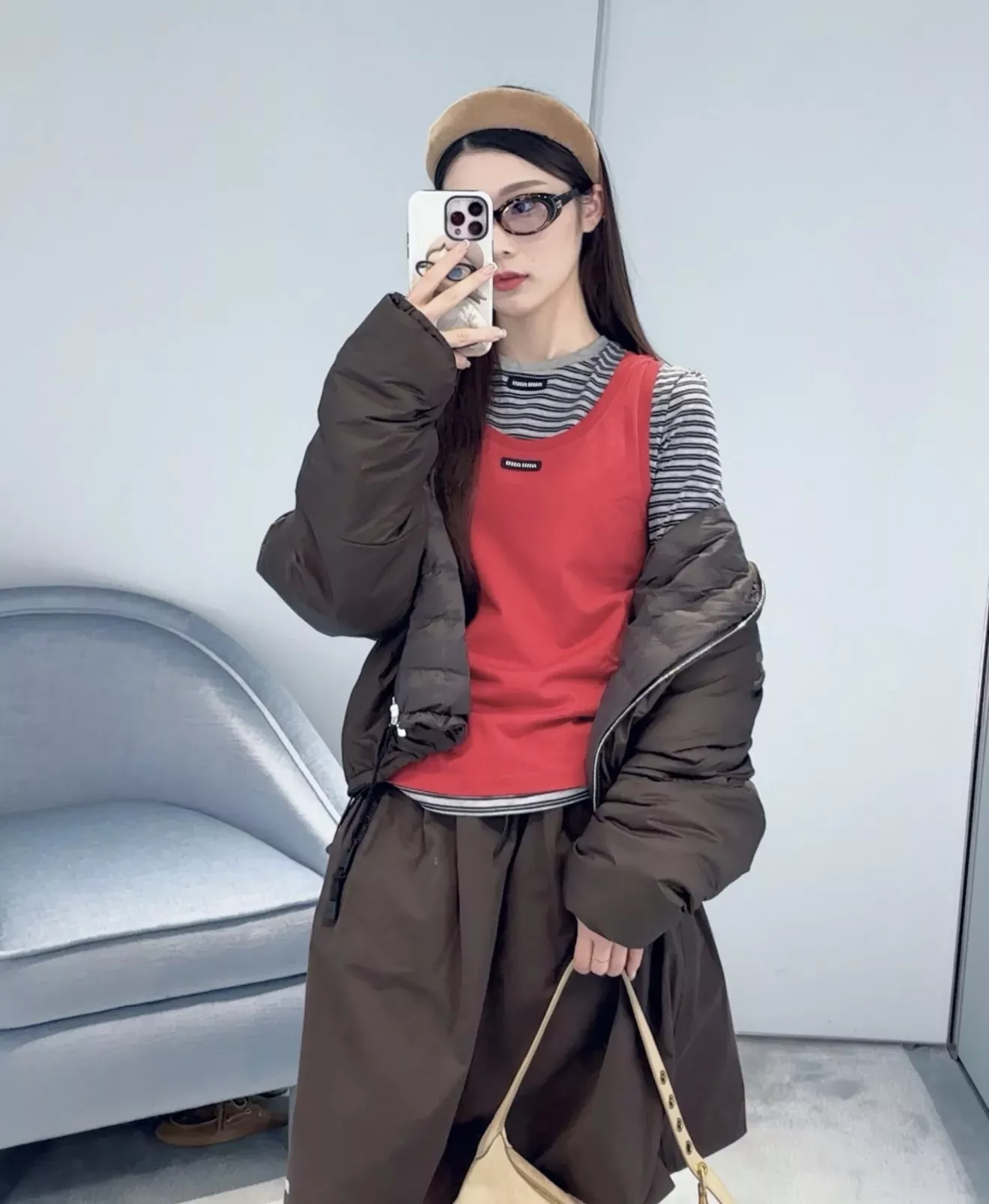 미우미우 스트라이프 레이어드 여성용 긴소매 티셔츠 상세 이미지 17
