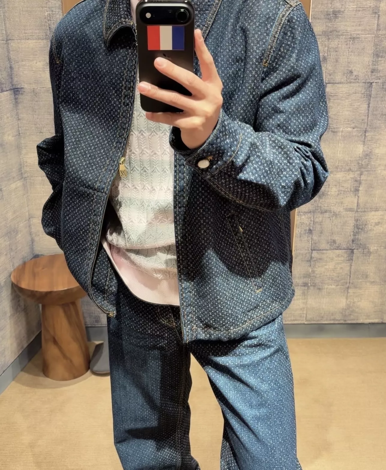 루이비통 모노그램 워싱 집업 남녀공용 데님 재킷 상세 이미지 13