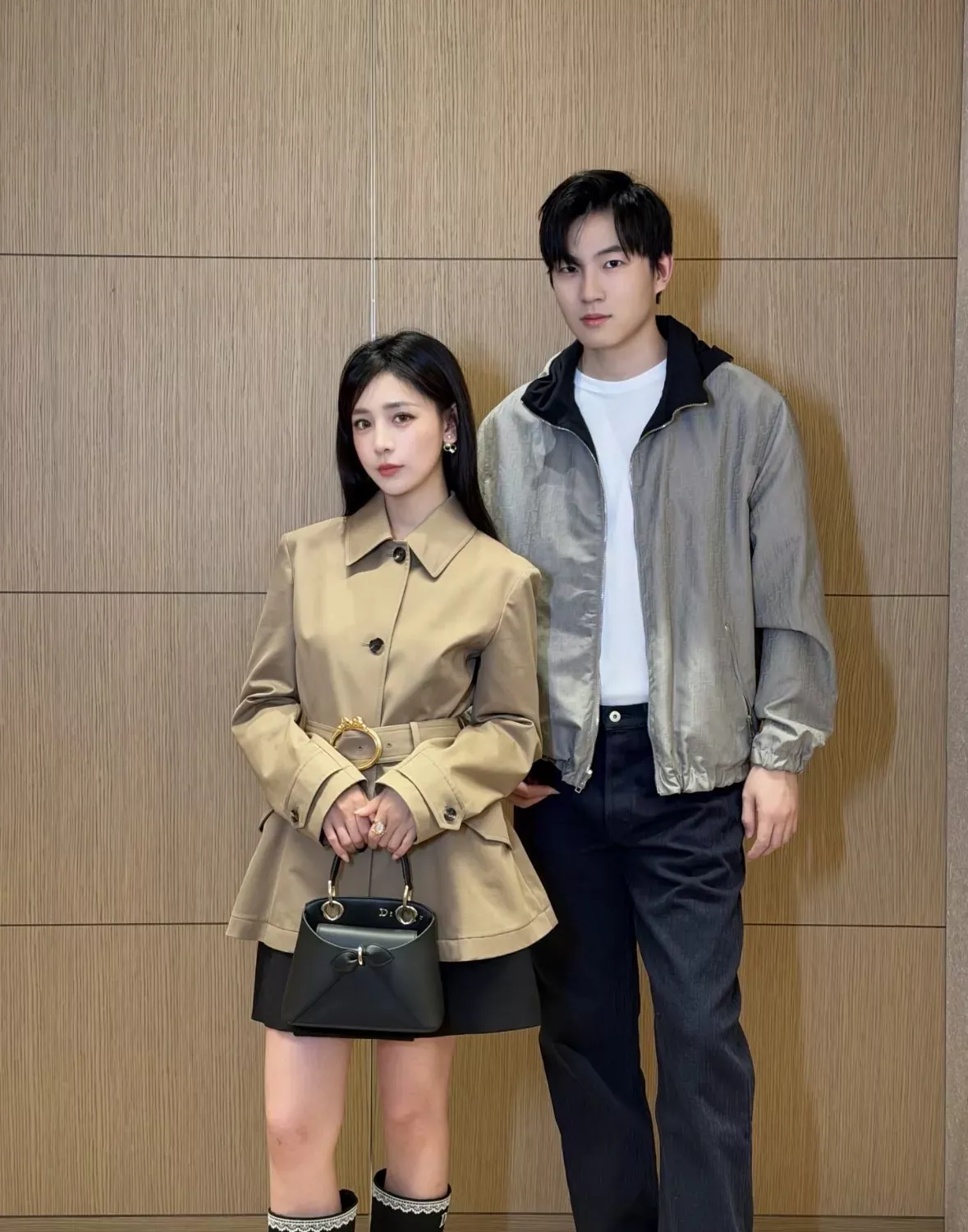 디올 벨트 스트랩 트윌 여성용 쇼트 코트 상세 이미지 27