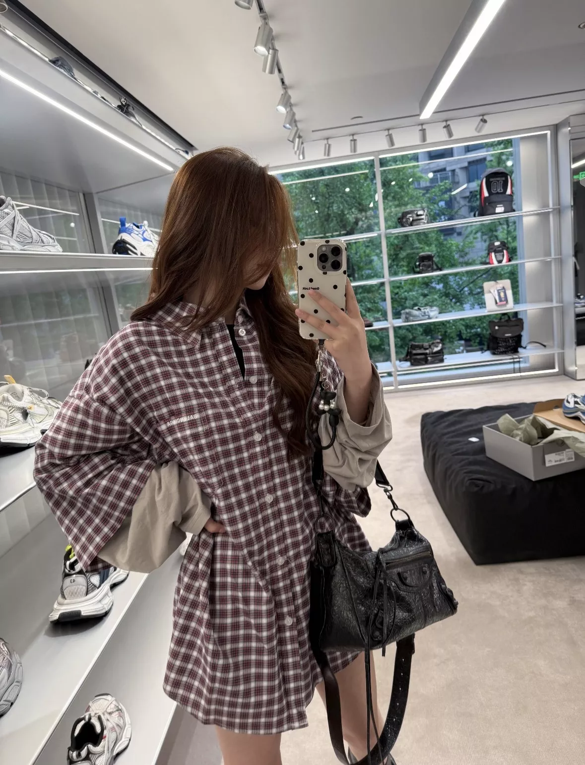 발렌시아가 체크 레이어드 남녀공용 긴소매 셔츠 상세 이미지 19