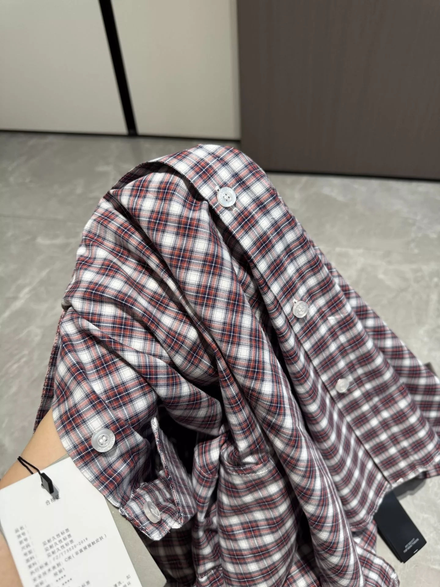 발렌시아가 체크 레이어드 남녀공용 긴소매 셔츠 상세 이미지 66