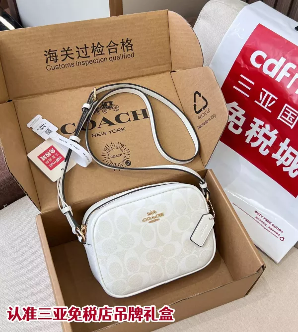 코치 로고 PVC 지퍼형 카메라백