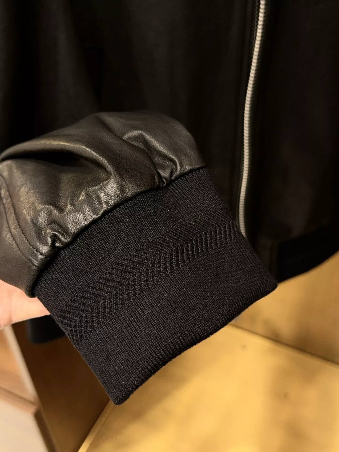 에르메스 탈부착 후드 집업 남녀공용 가죽 재킷 상세 이미지 9