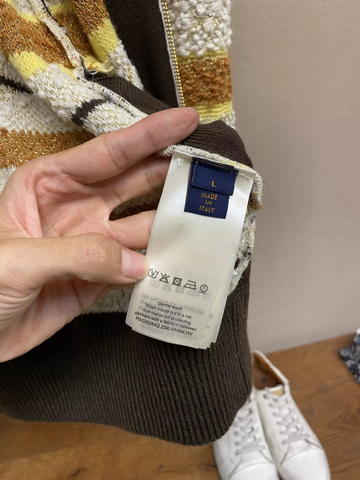 루이비통 스트라이프 가죽 패치 남녀공용 니트 재킷 상세 이미지 9