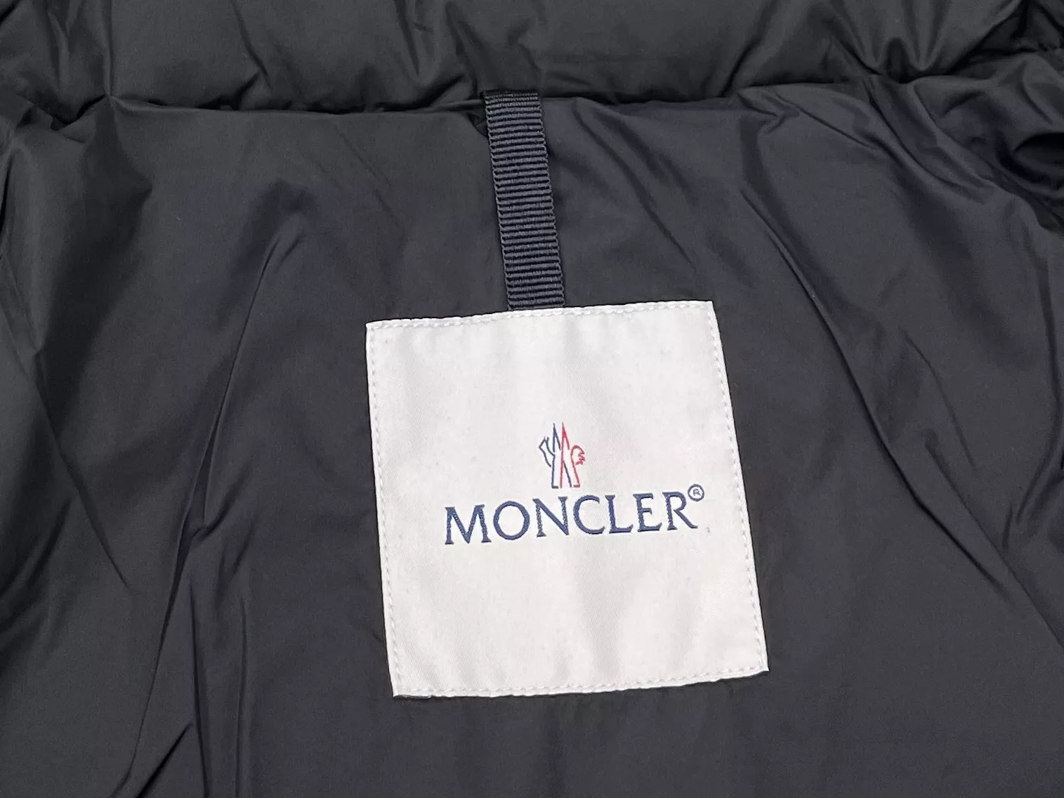 몽클레어 후드 쇼트 패딩 남녀공용 쇼트 패딩 상세 이미지 12