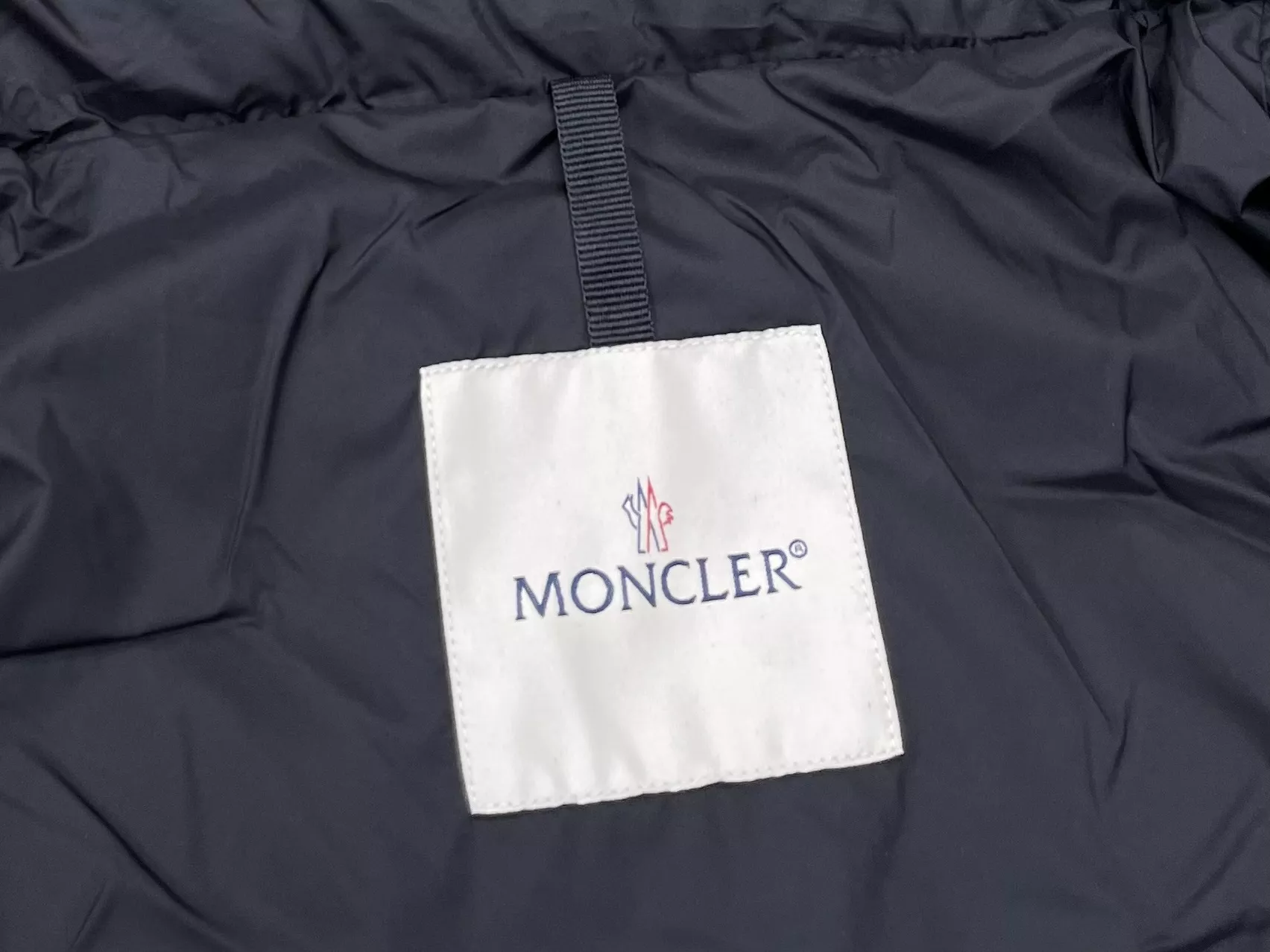몽클레어 후드 쇼트 패딩 남녀공용 쇼트 패딩 상세 이미지 29