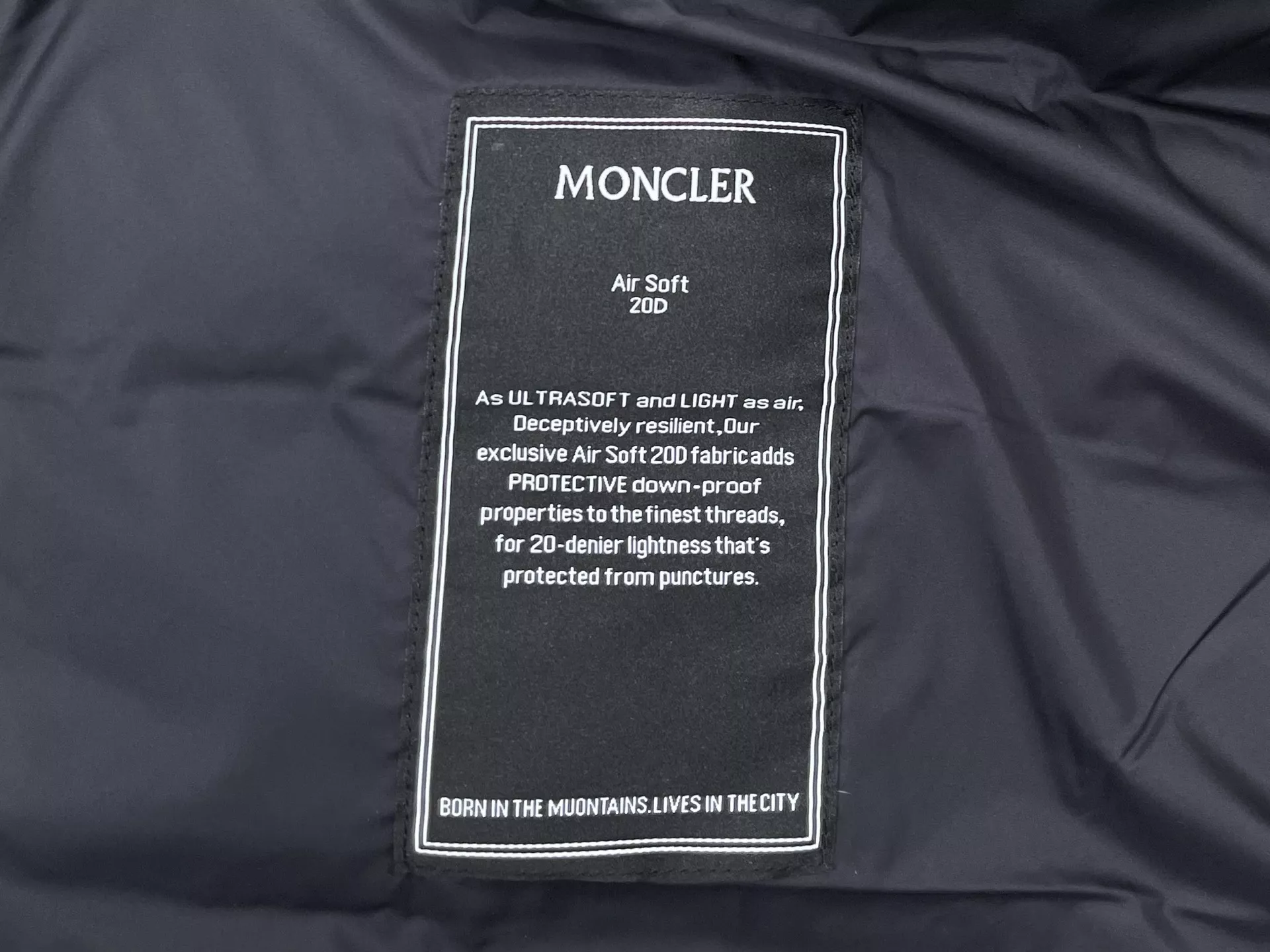 몽클레어 후드 쇼트 패딩 남녀공용 쇼트 패딩 상세 이미지 30
