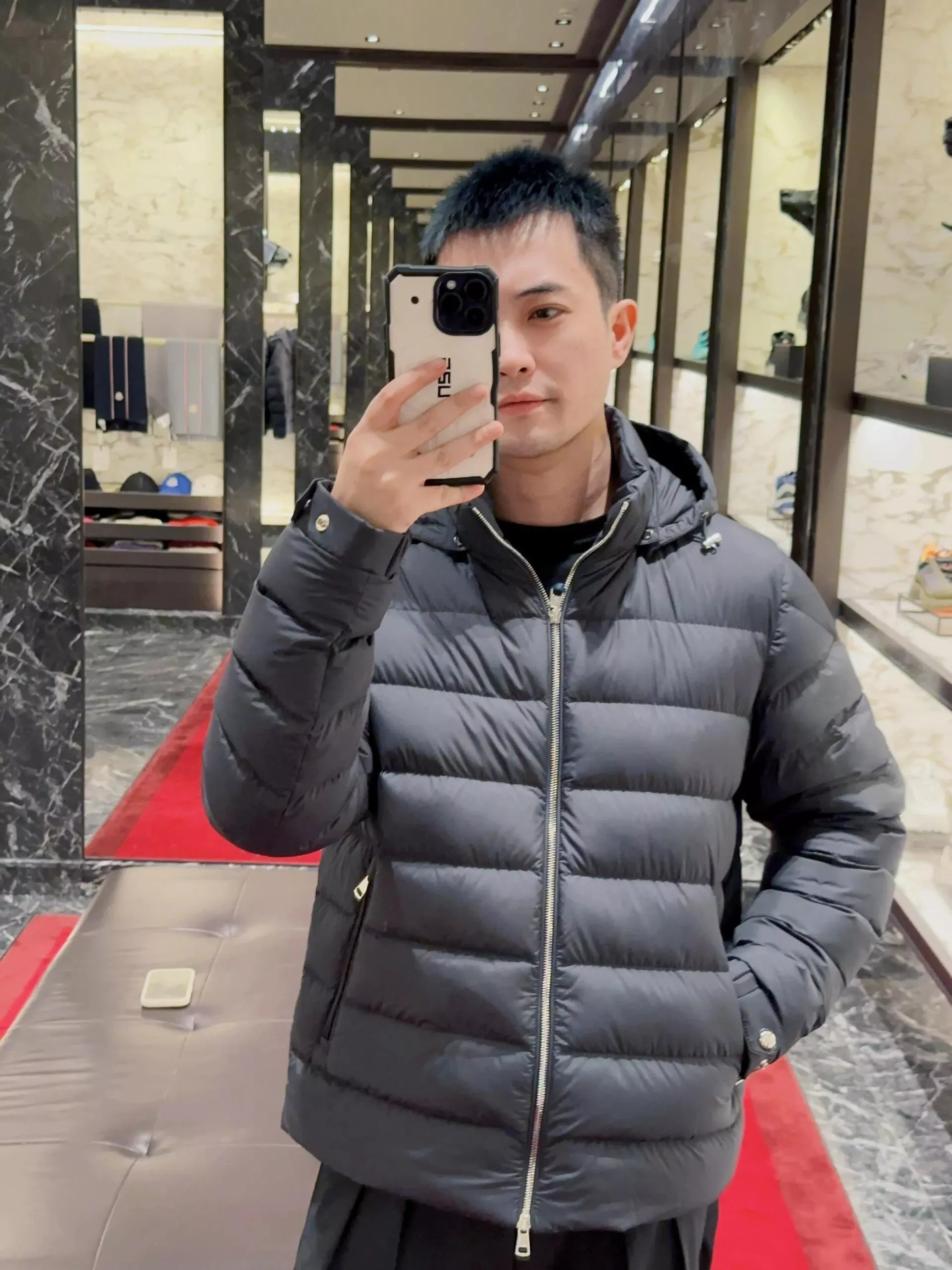 몽클레어 후드 쇼트 패딩 남녀공용 쇼트 패딩 상세 이미지 57