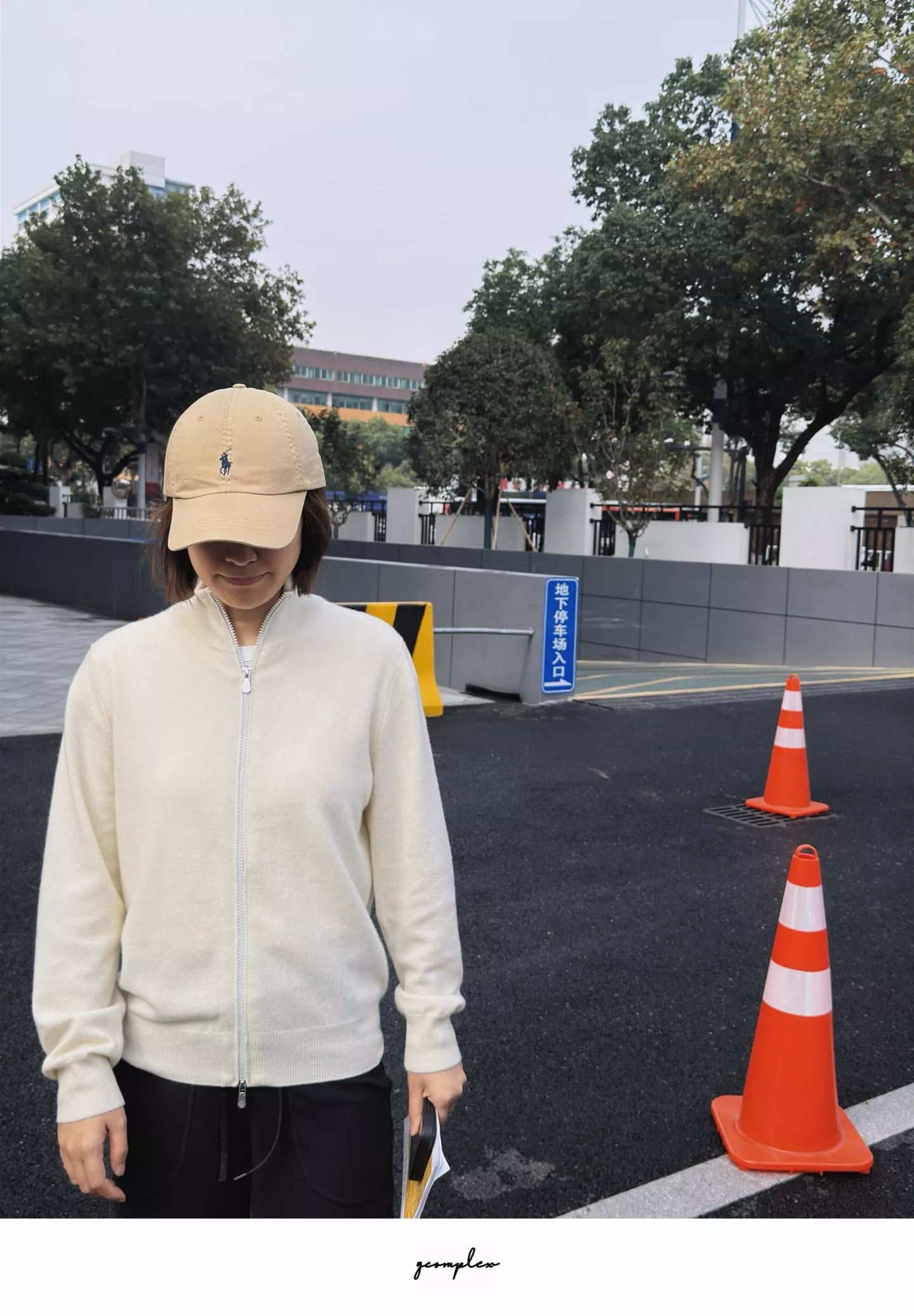 브루넬로쿠치넬리 캐시미어 하이넥 집업 남녀공용 니트 재킷 상세 이미지 20