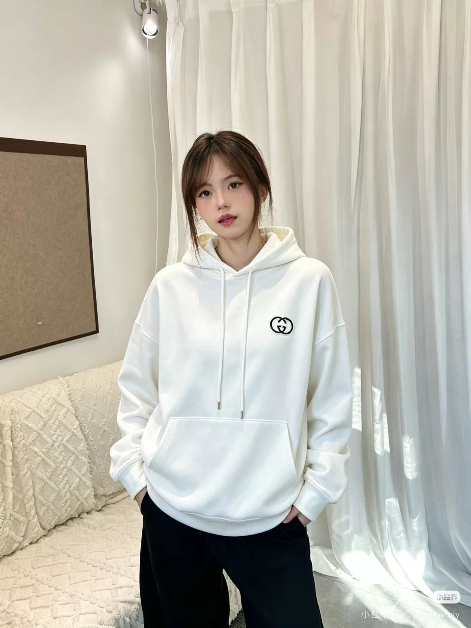 구찌 입체 자수 루즈핏 남녀공용 후드 티셔츠 상세 이미지 13