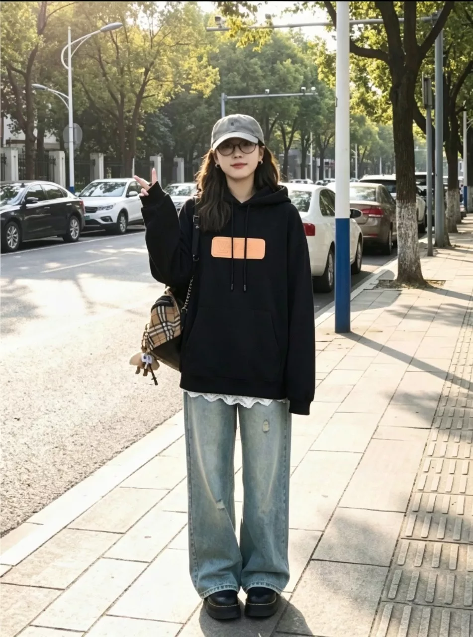 루이비통 엠보 가죽 패치 남녀공용 후드 티셔츠 상세 이미지 15