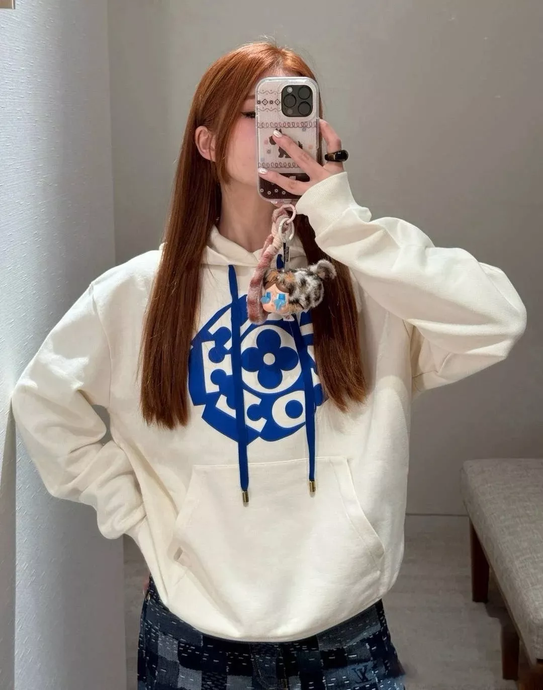 루이비통 입체 플라워 프린트 남녀공용 후드 티셔츠 상세 이미지 16
