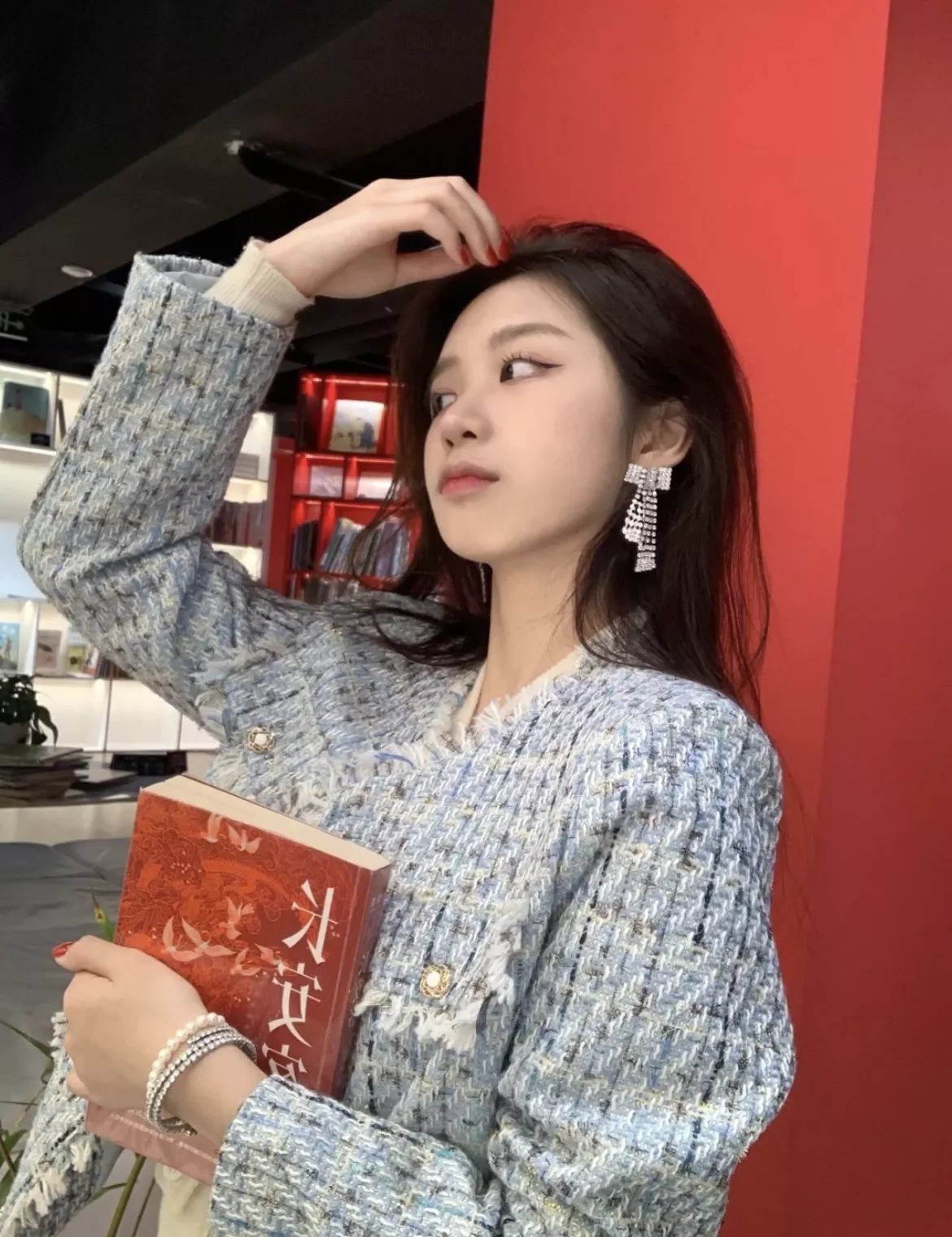 셀린느 풀 큐빅 리본 태슬 귀걸이 상세 이미지 17