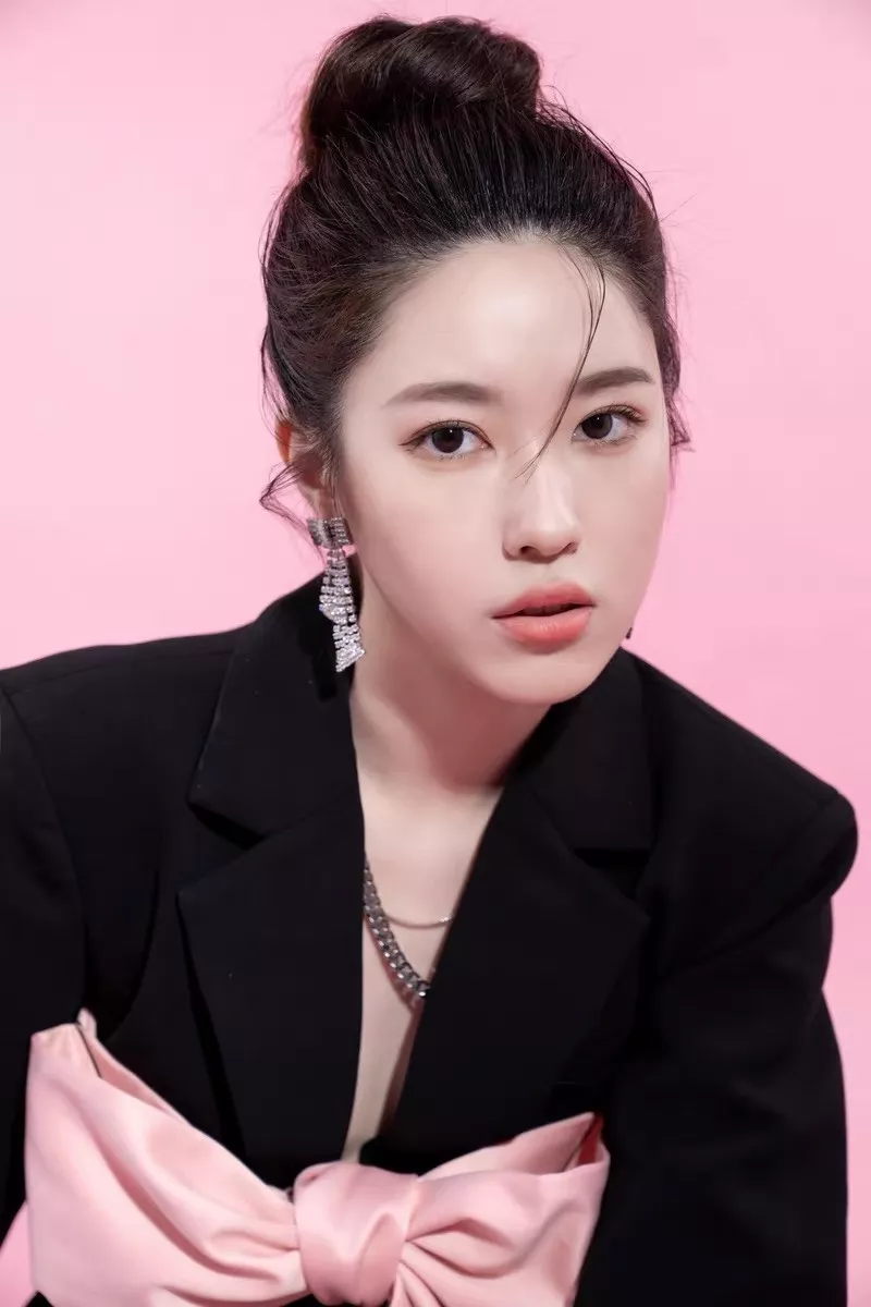 셀린느 풀 큐빅 리본 태슬 귀걸이 상세 이미지 39