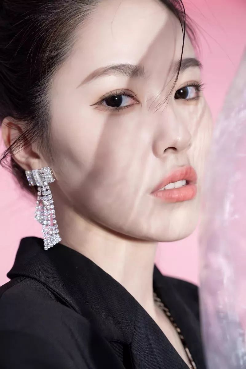셀린느 풀 큐빅 리본 태슬 귀걸이 상세 이미지 45