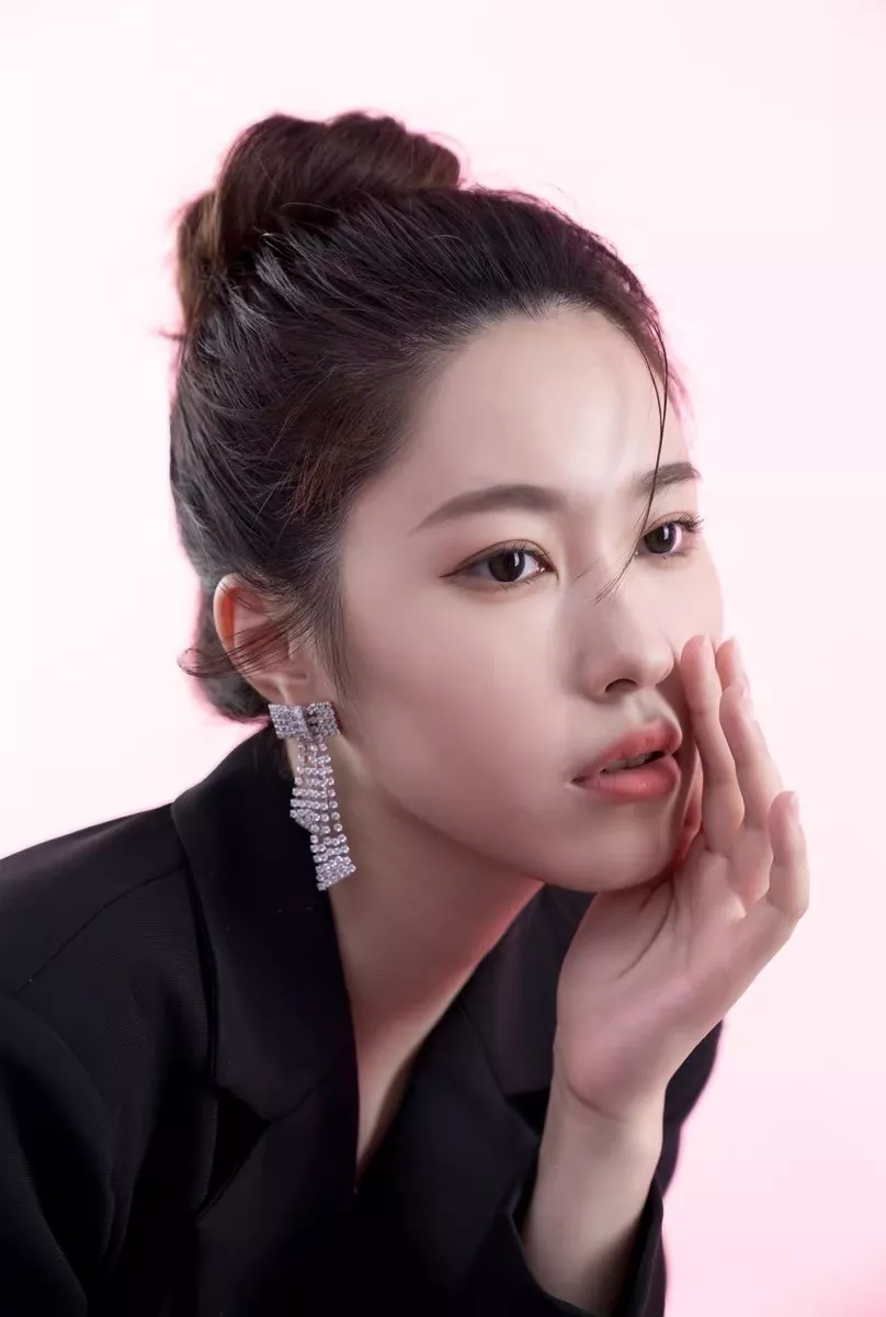 셀린느 풀 큐빅 리본 태슬 귀걸이 상세 이미지 46