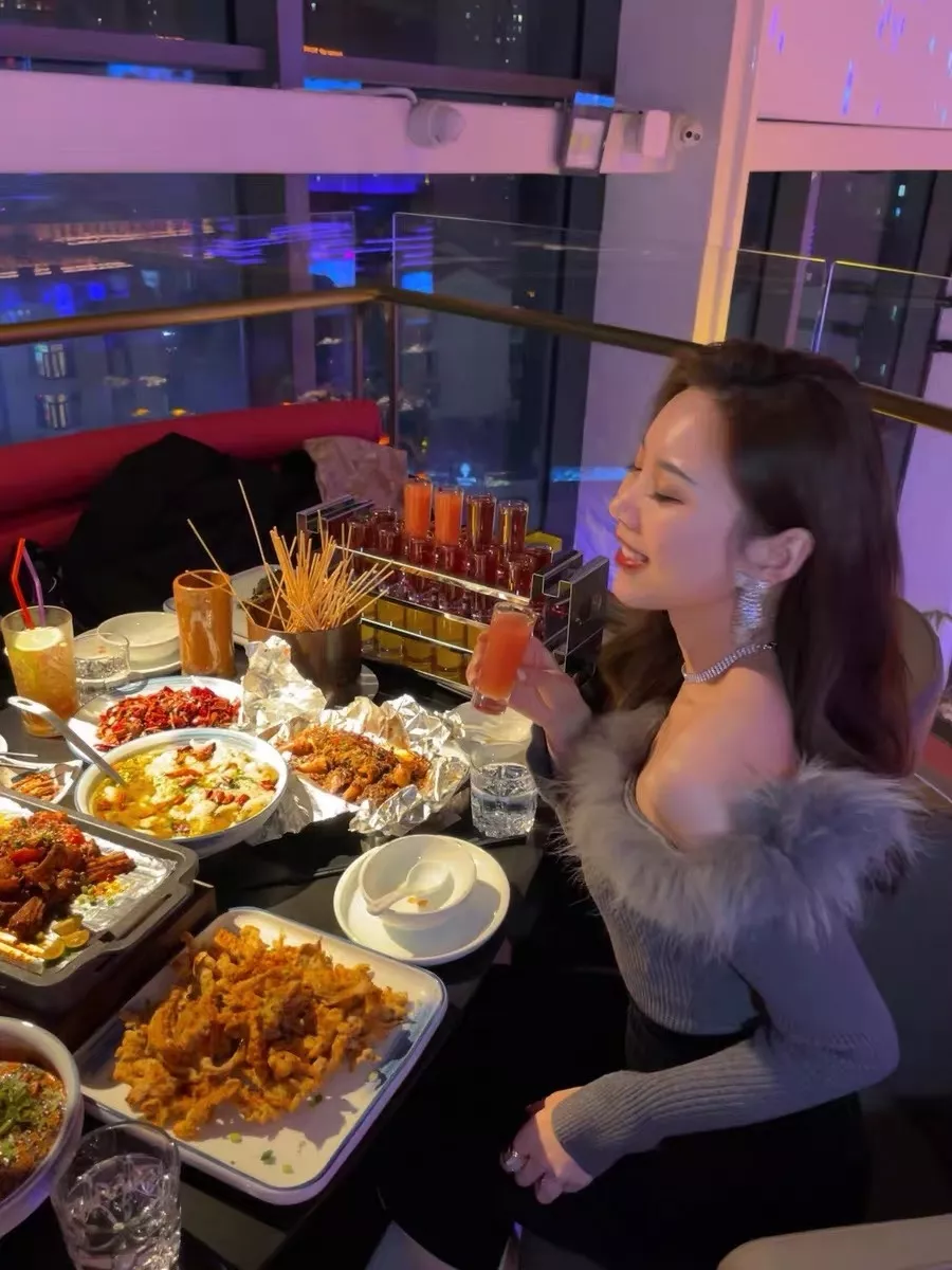 셀린느 풀 큐빅 리본 태슬 귀걸이 상세 이미지 48