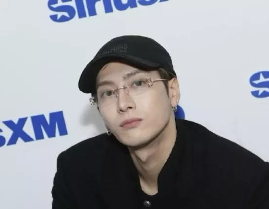 까르띠에 무테 금속 광학 렉탱글 프레임 상세 이미지 35