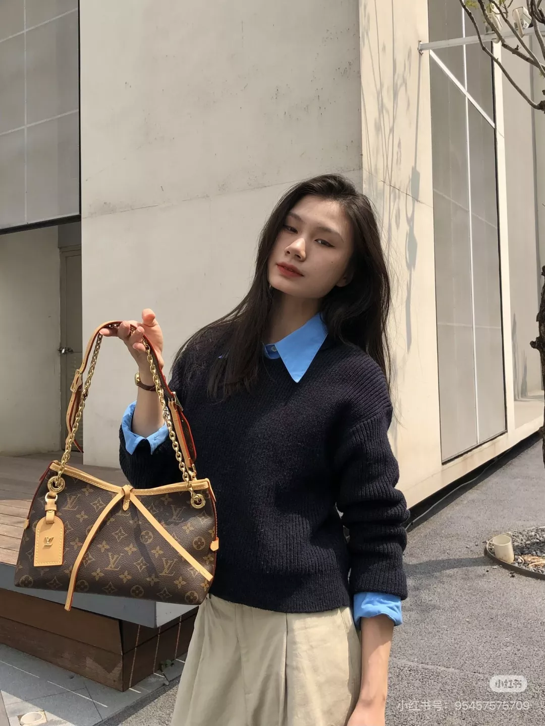 루이비통 리본 장식 모노그램 토트백 상세 이미지 10
