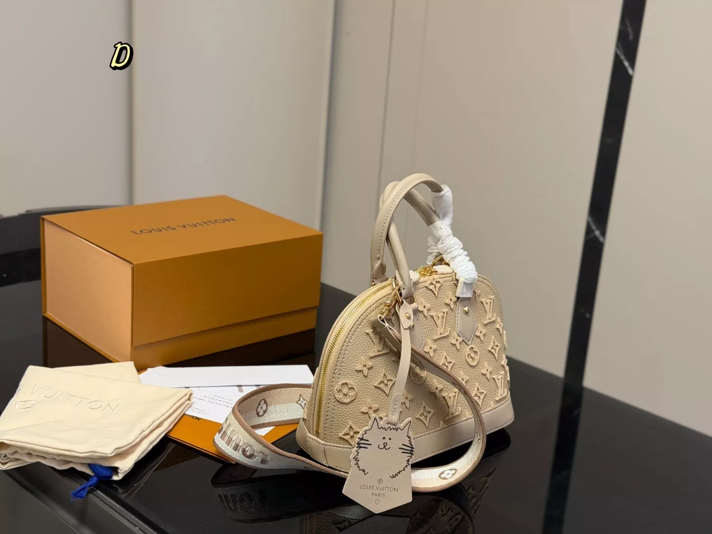 루이비통 알마 쉘 클래식 토트백 상세 이미지 24
